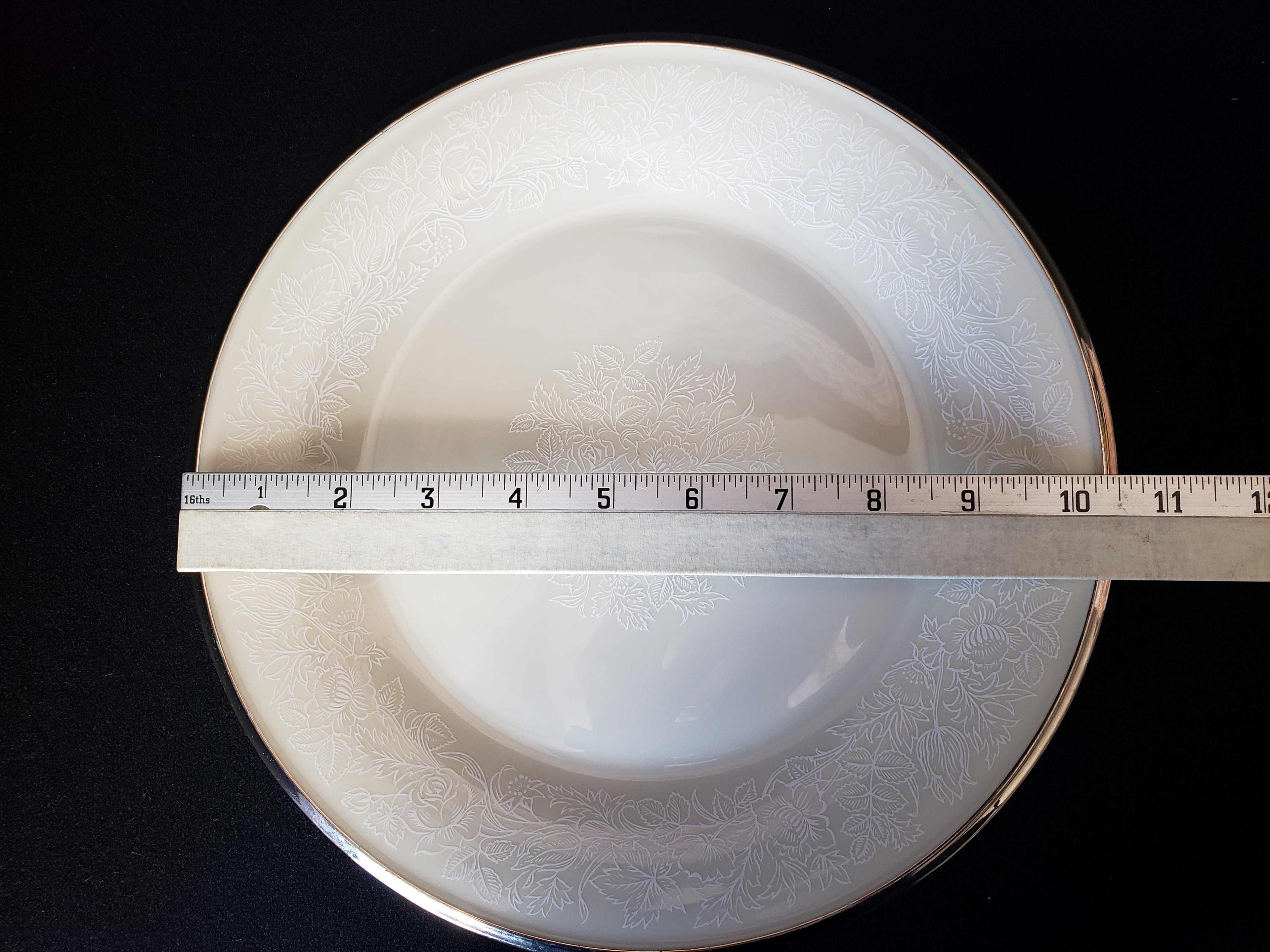 Vintage Lenox Dinner Plate Moonspun 10-3/4" (lot 1979)