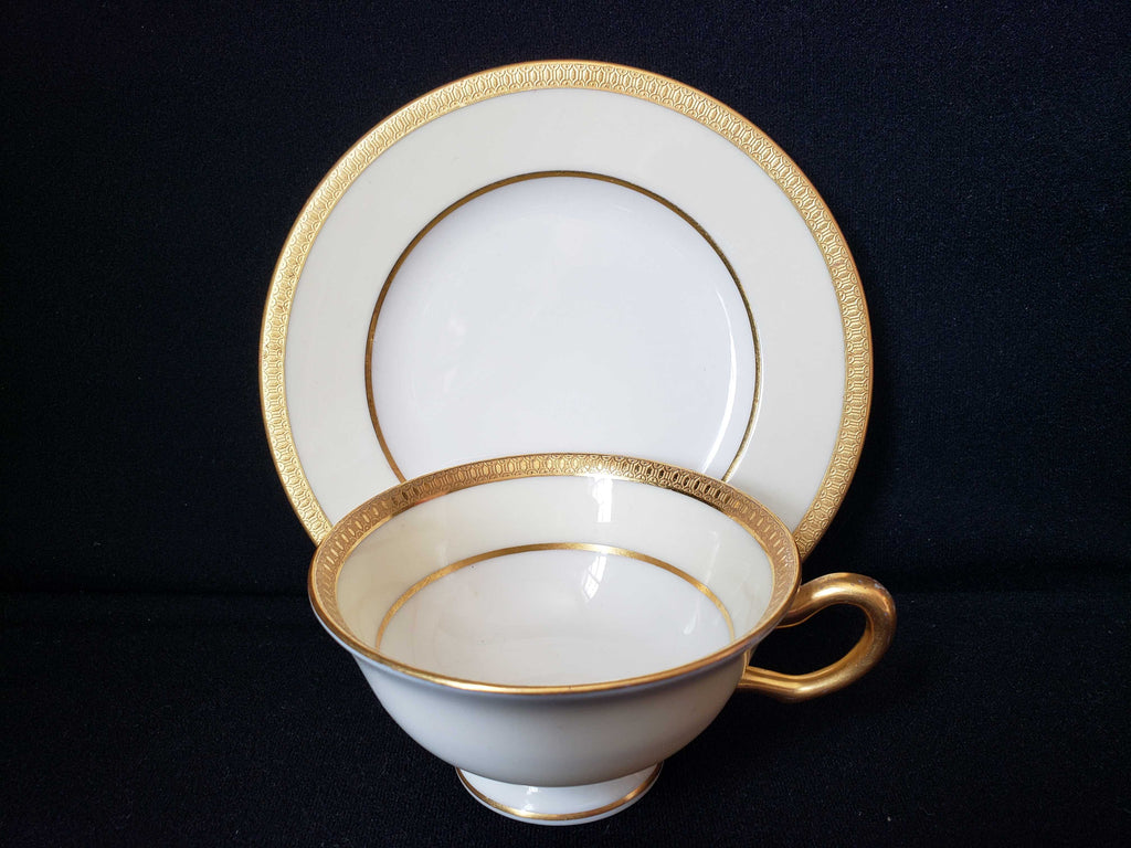 Vintage Lenox Springfield Tea Cup with Liner (lot 1926)