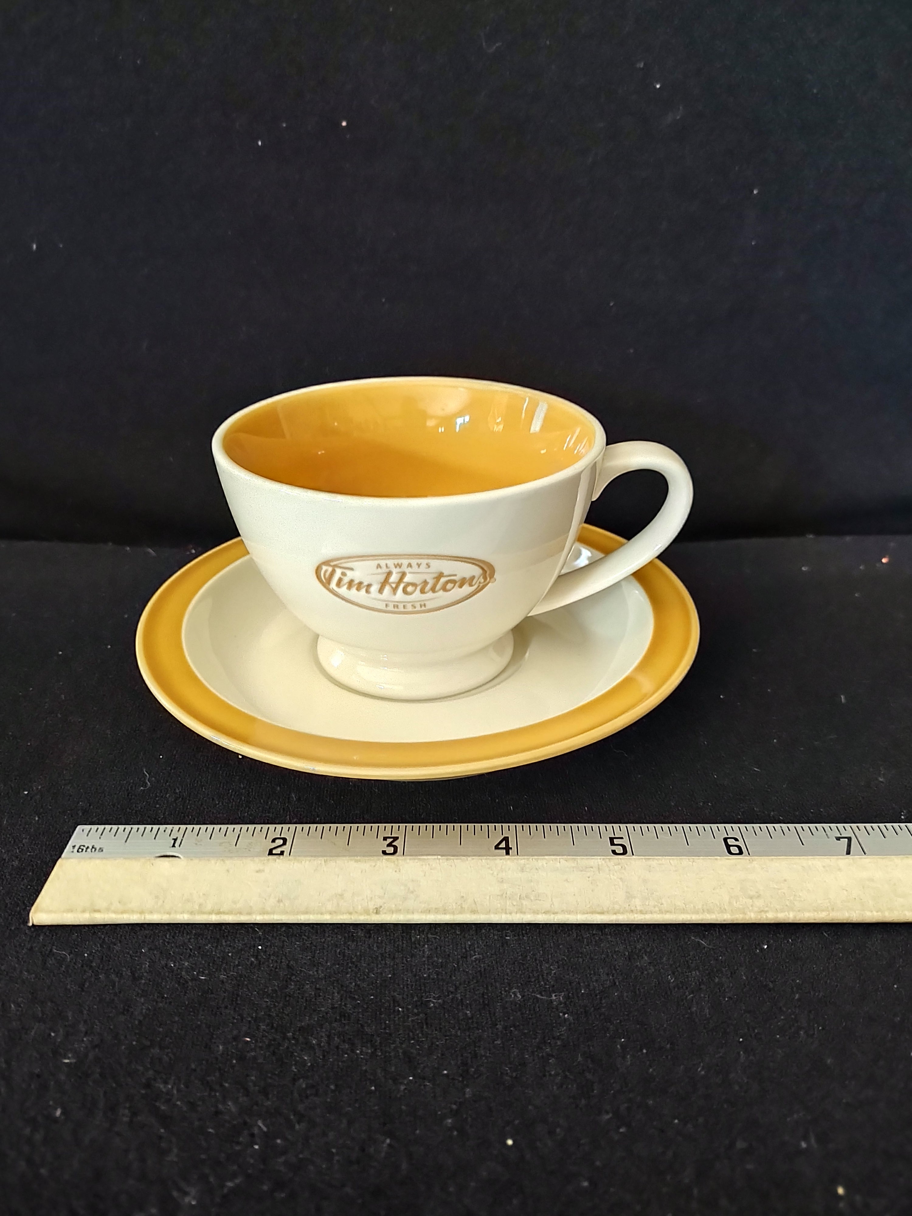 Vintage Tim Horton Always Fresh Cream Gold Coffee Cup Saucer Set (Lot 3887)