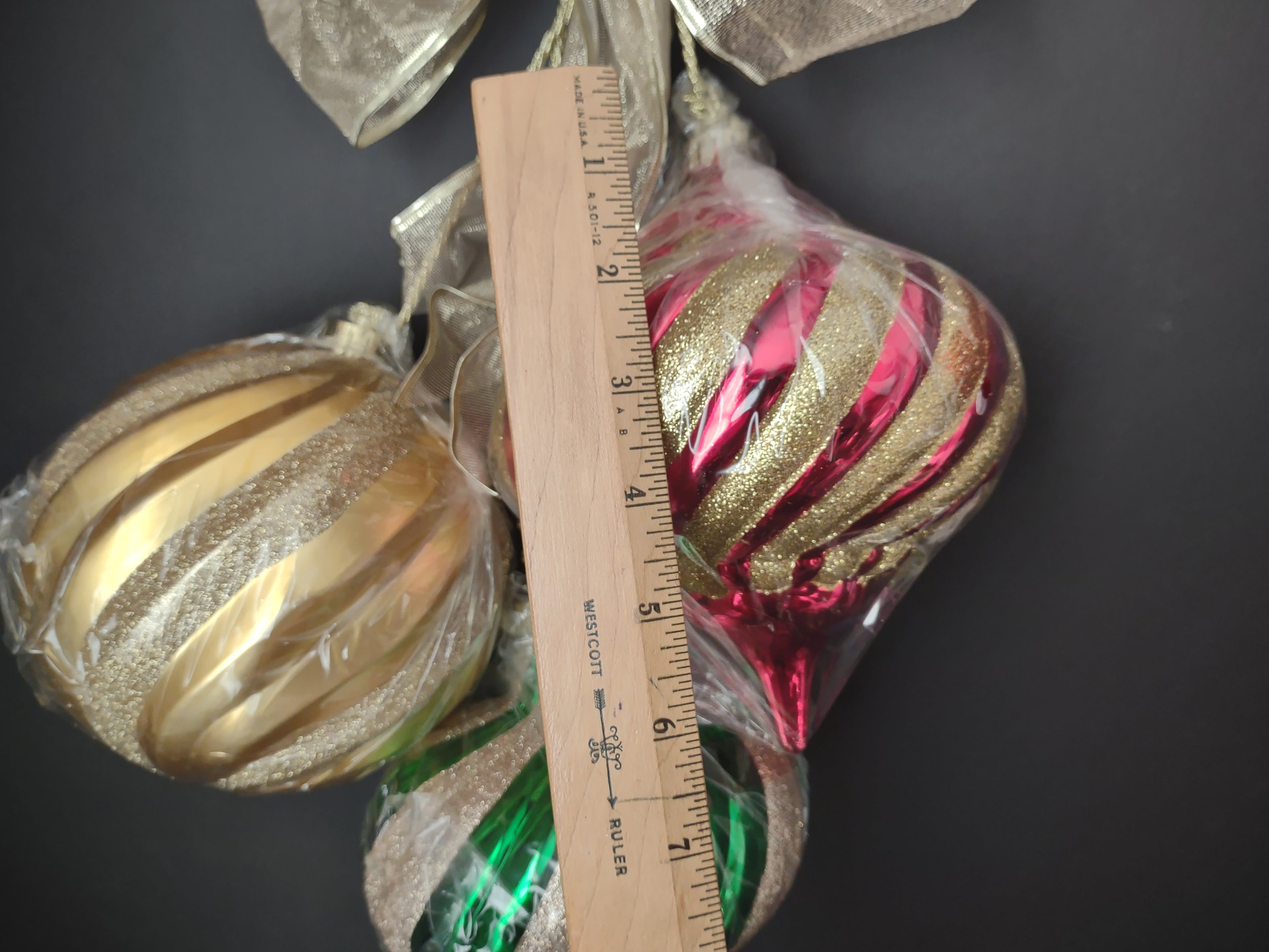 Christmas Holiday Set of 3 Large 5" Ornaments (lot 1285)