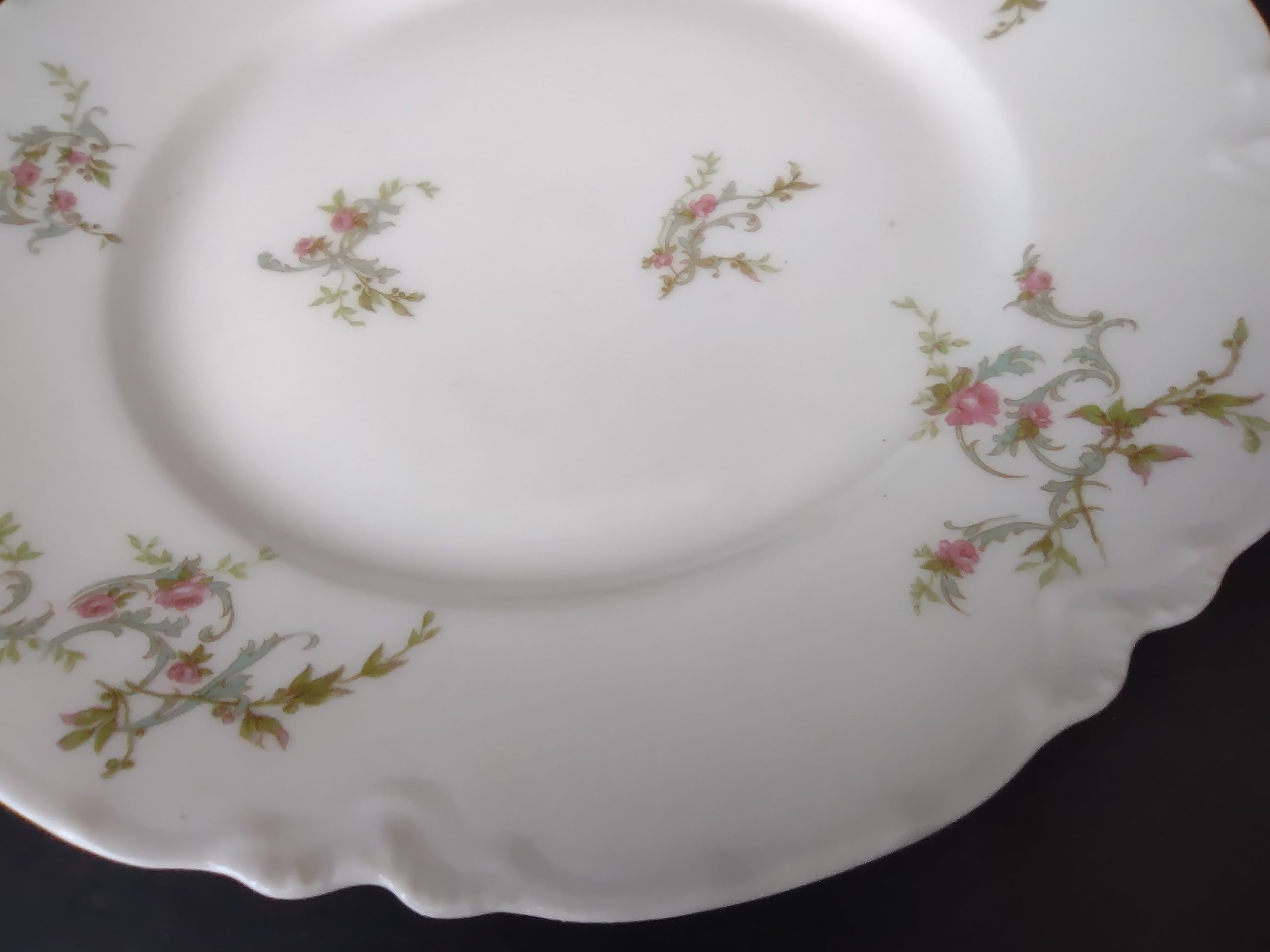 Haviland Limoges Dessert Plate White Scalloped Edge Rose Blue Ribbon (lot 854)
