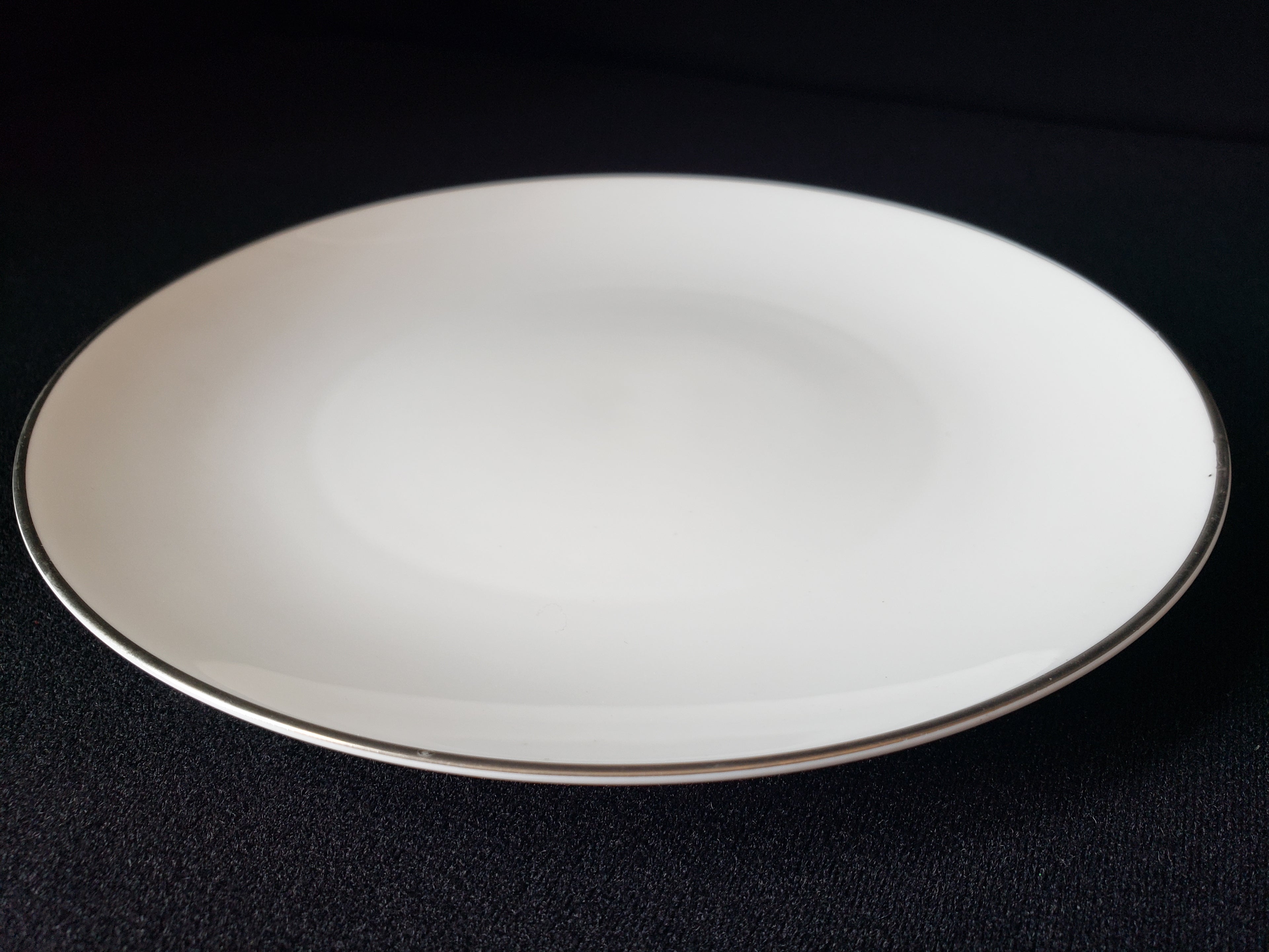 Vintage Royal Worcester White Silver Trim Salad or Luncheon Plate 8" (lot 2112)
