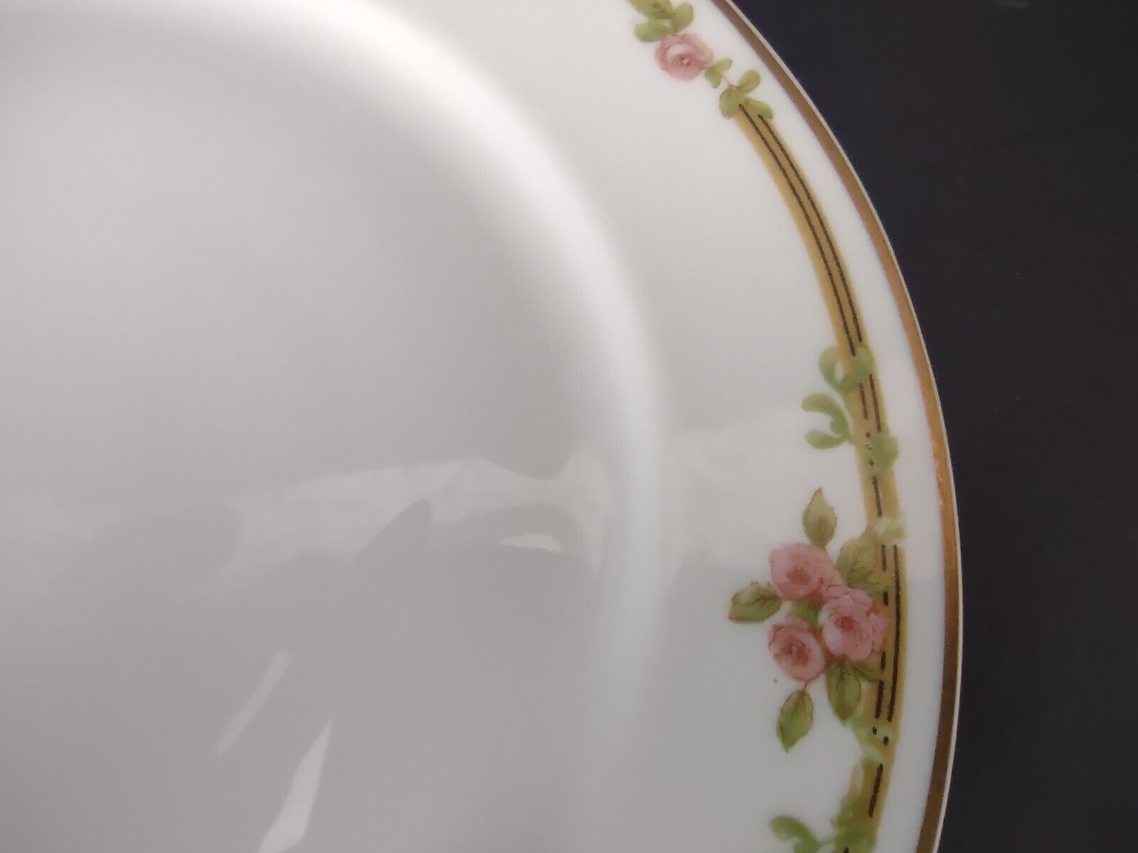 Haviland Limoges Schleiger 625 A Red Rose 2 x Dessert Plate 6-1/4" (lot 539
