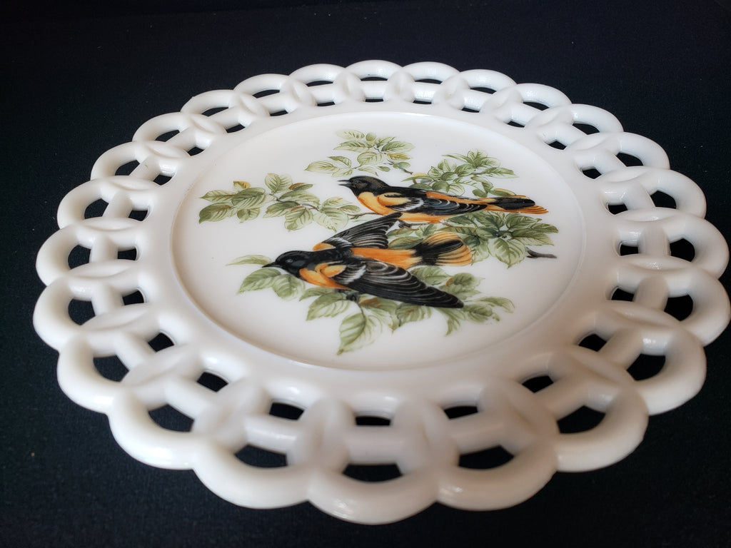 Vintage Kemple Birds Motif Milk Glass Wall Plate (lot 2190)