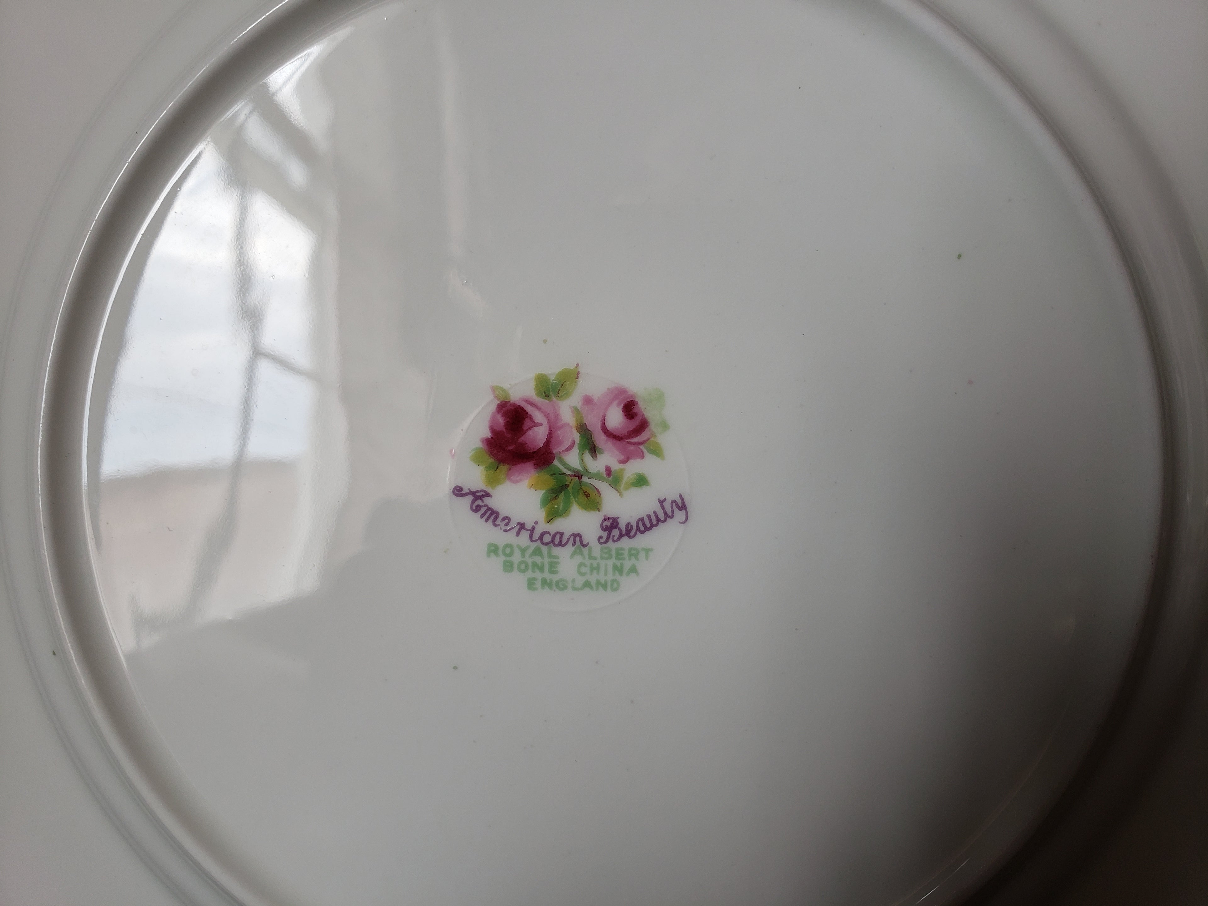 Vintage Royal Albert American Beauty Dessert or Salad Plate 8" (lot 2050)