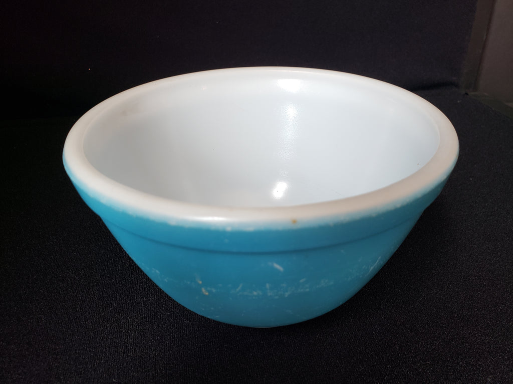 Vintage Pyrex 401 Turquoise Blue Mixing Bowl A-10 Some Scratches (lot 2144d)