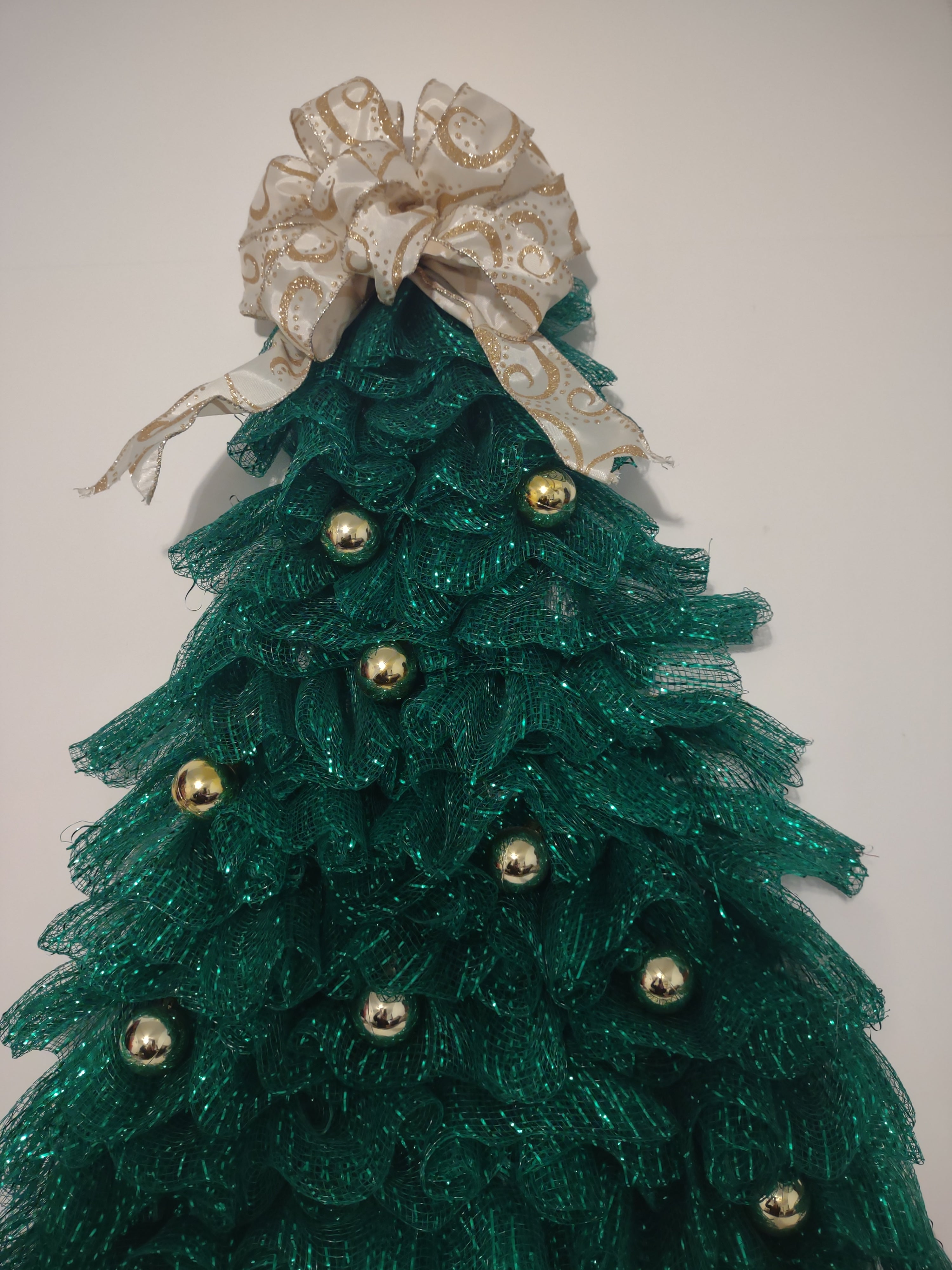Handmade Ribbon Green Christmas Tree w/ Ornaments Flat Hang on Wall 22" (lot 1295)