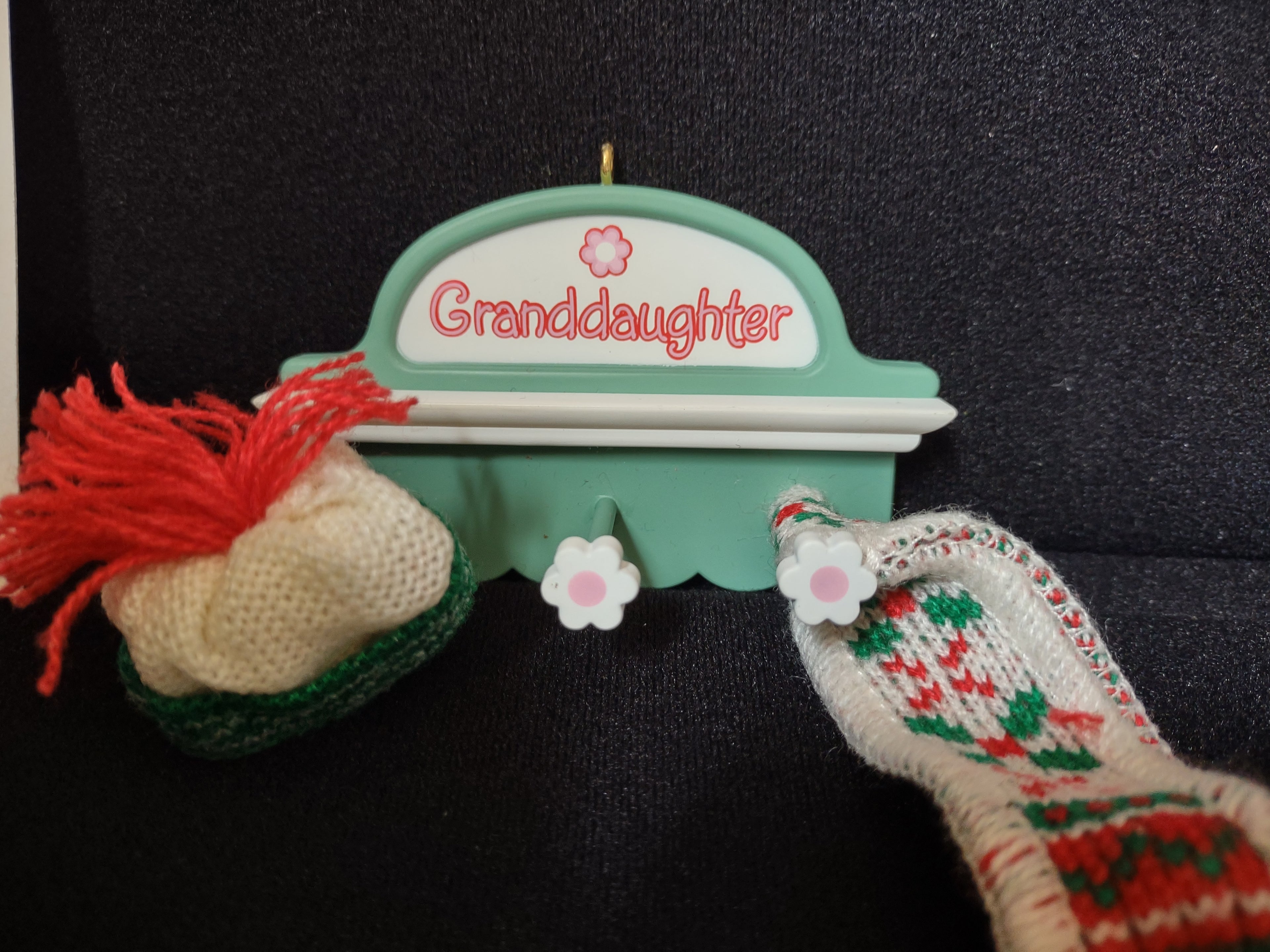 Vintage Hallmark Keepsake Christmas Ornament Granddaughter 2004 (lot 1607)
