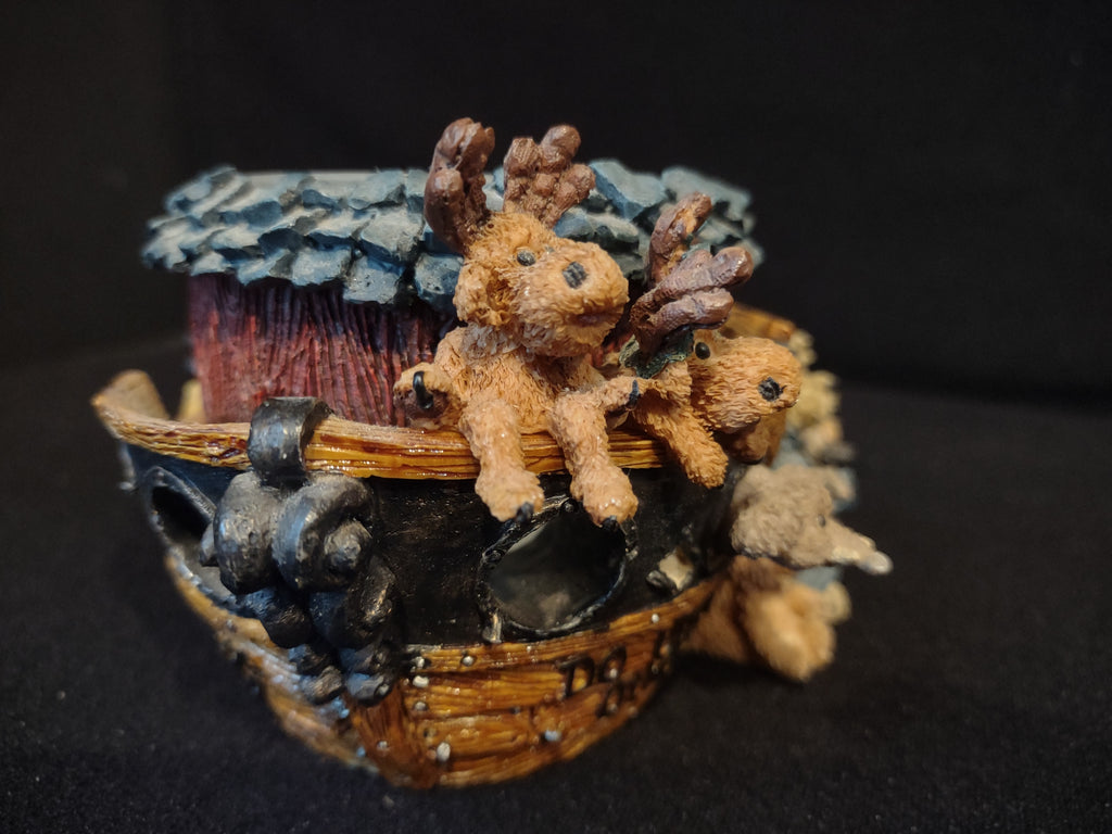 Noah and the Golden Rule Boyds Bears Friends Candle Holder (lot 2782)
