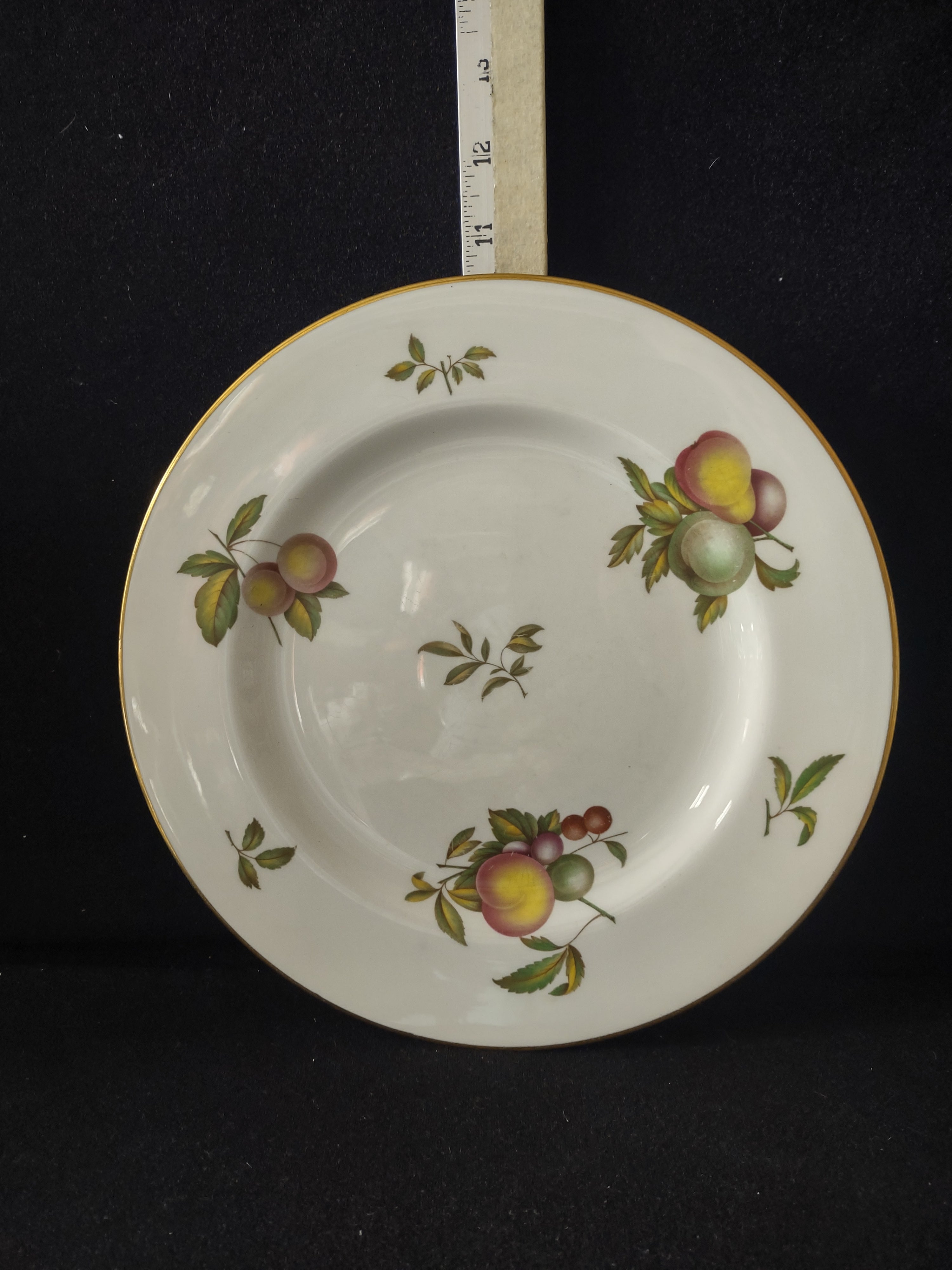 Vintage Spode English Dinner Plate Blenheim Bone China Gold Trim (Lot 5718)