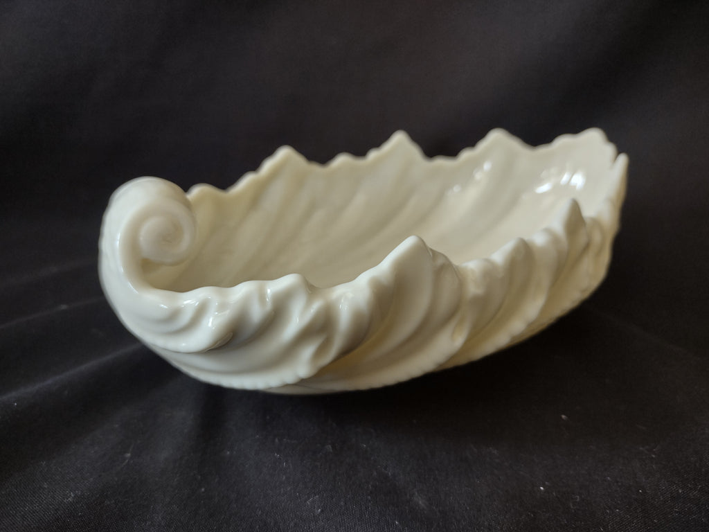 Vintage Lenox Large Sea Shell Serving Bowl (lot 1976)