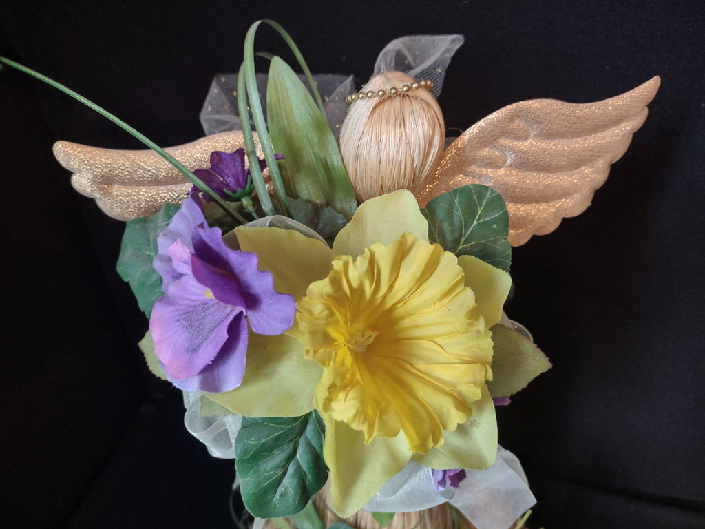 Straw Angel Spring Flowers Decoration (lot 2755c)