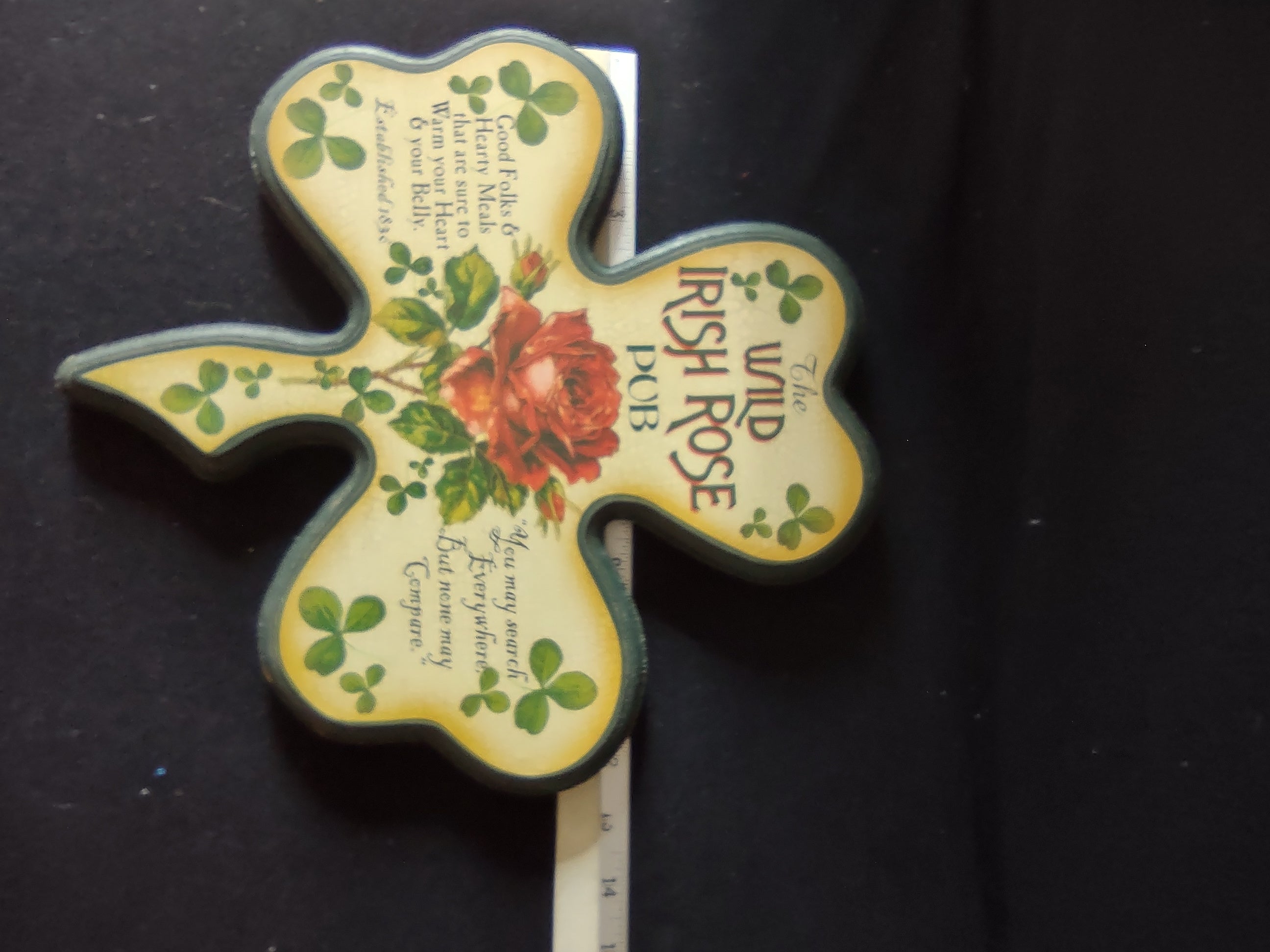 Vintage Wooden Wall Hanging Wild Irish Rose Pub Shamrock Shaped (Lot 5197t)