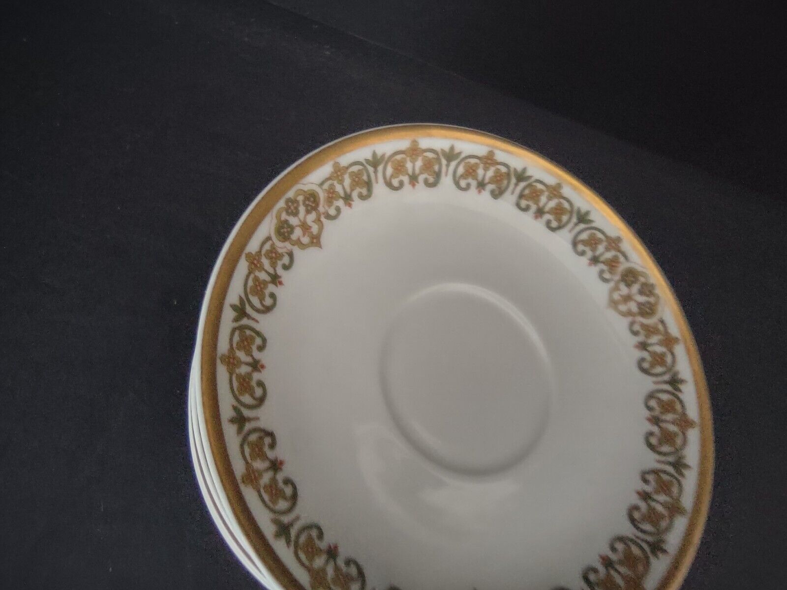 Haviland Limoges 7 x Saucer 5-1/2" Four Leaf Flower Green Red (lot 529)