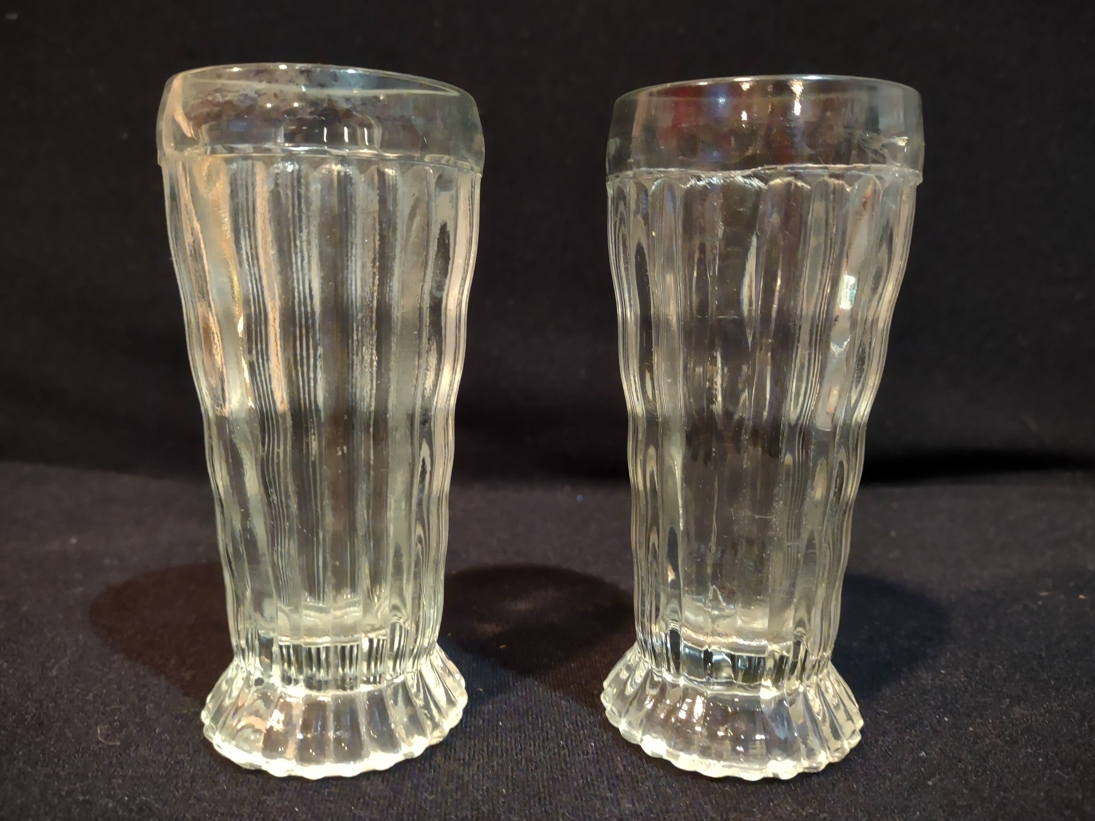 Vintage Retro MCM 4-1/2" Tall Jeannette Clear Glass x 2 (lot 5159)