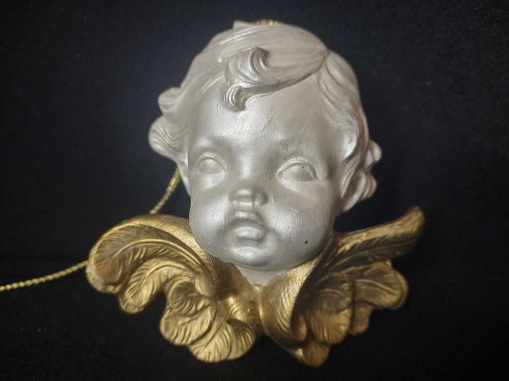 Scioto 1987 Vintage Cherub Ceramic Christmas Ornament (lot 1616)