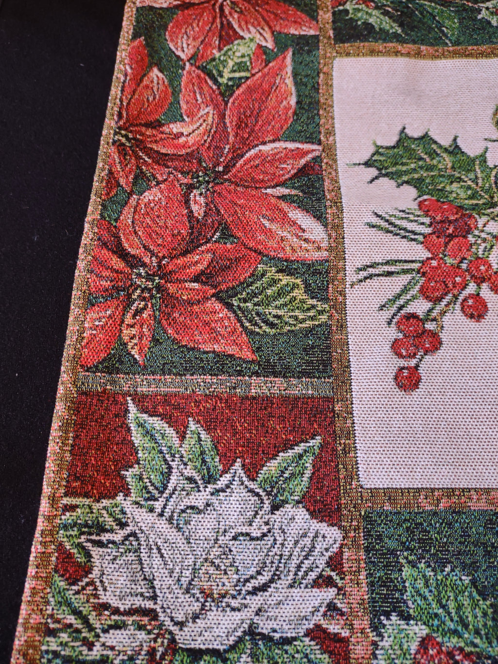 Tapestry 17" Zipper Christmas Pillow Cover set of 2 Cardinal Poinsettia (Lot4815