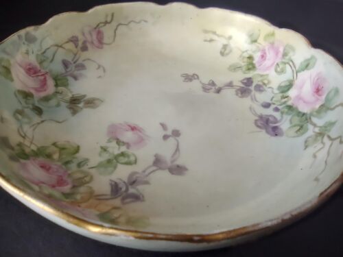 lot 757 Unmarked Footed Serving Bowl Roses