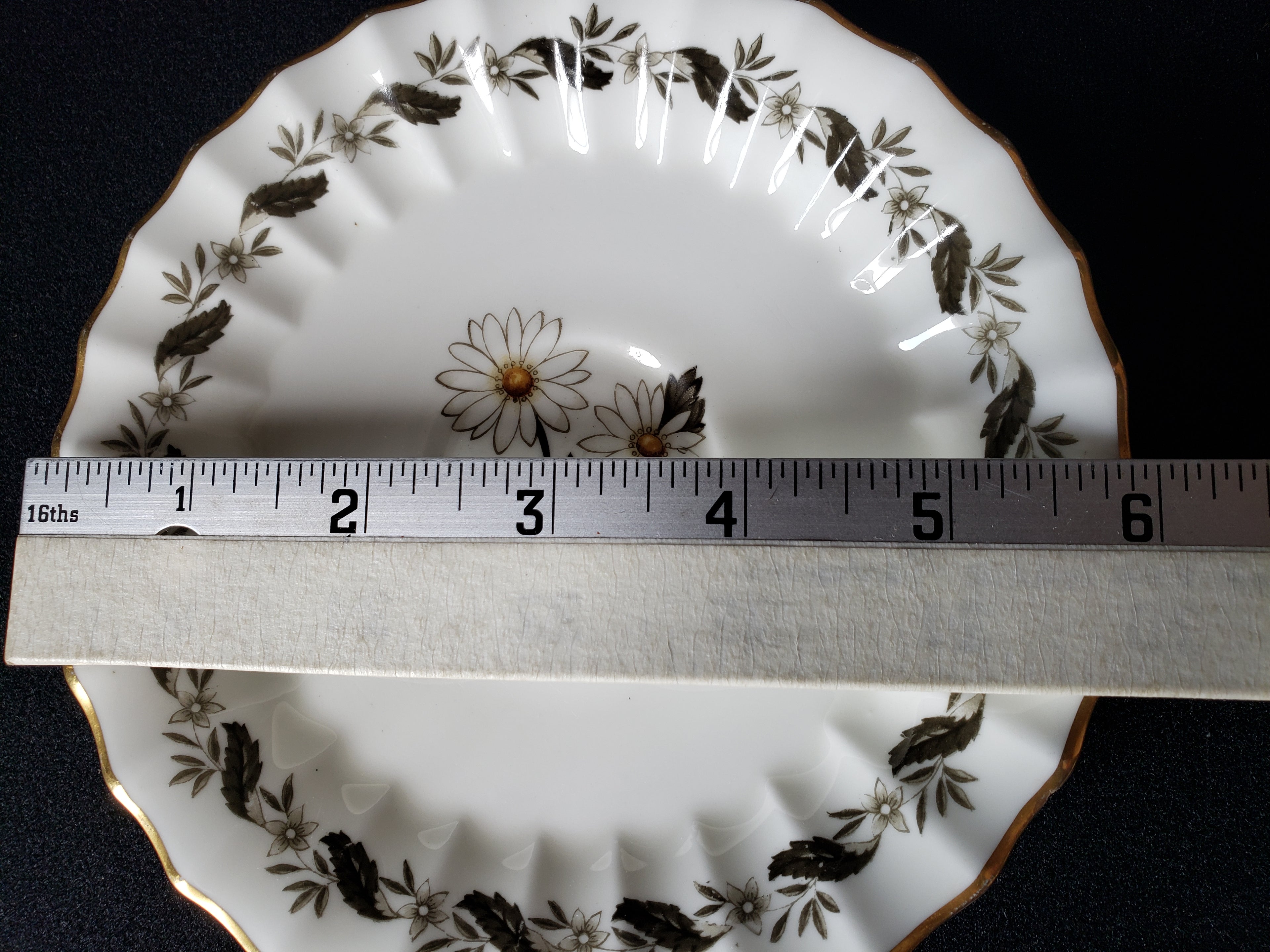 Vintage Royal Worcester Saucer ONLY Engadine 6" (lot 2092)