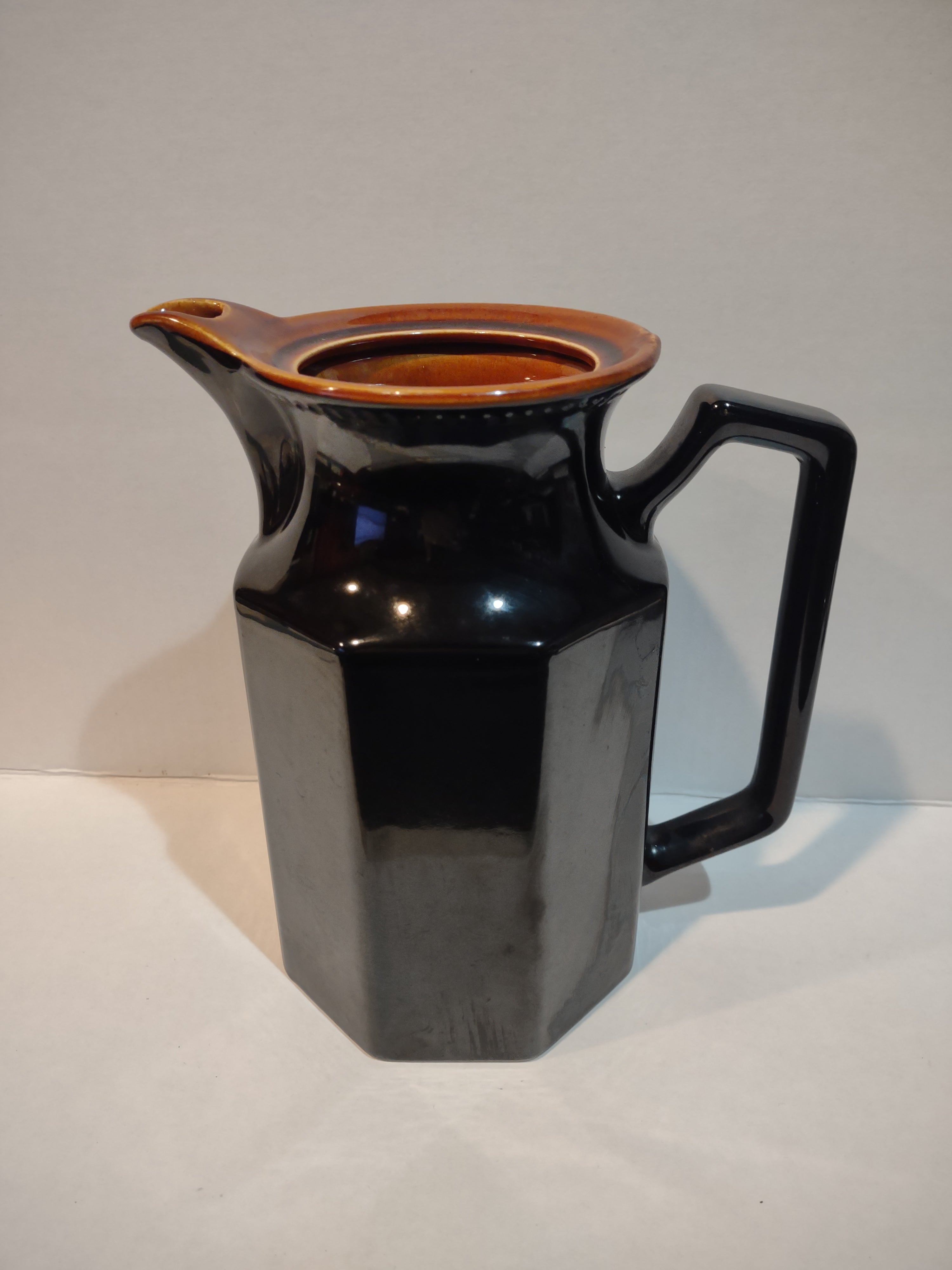 Vintage MCM Ironstone Amber Octagon Pitcher No LID Rustic (lot 5012)