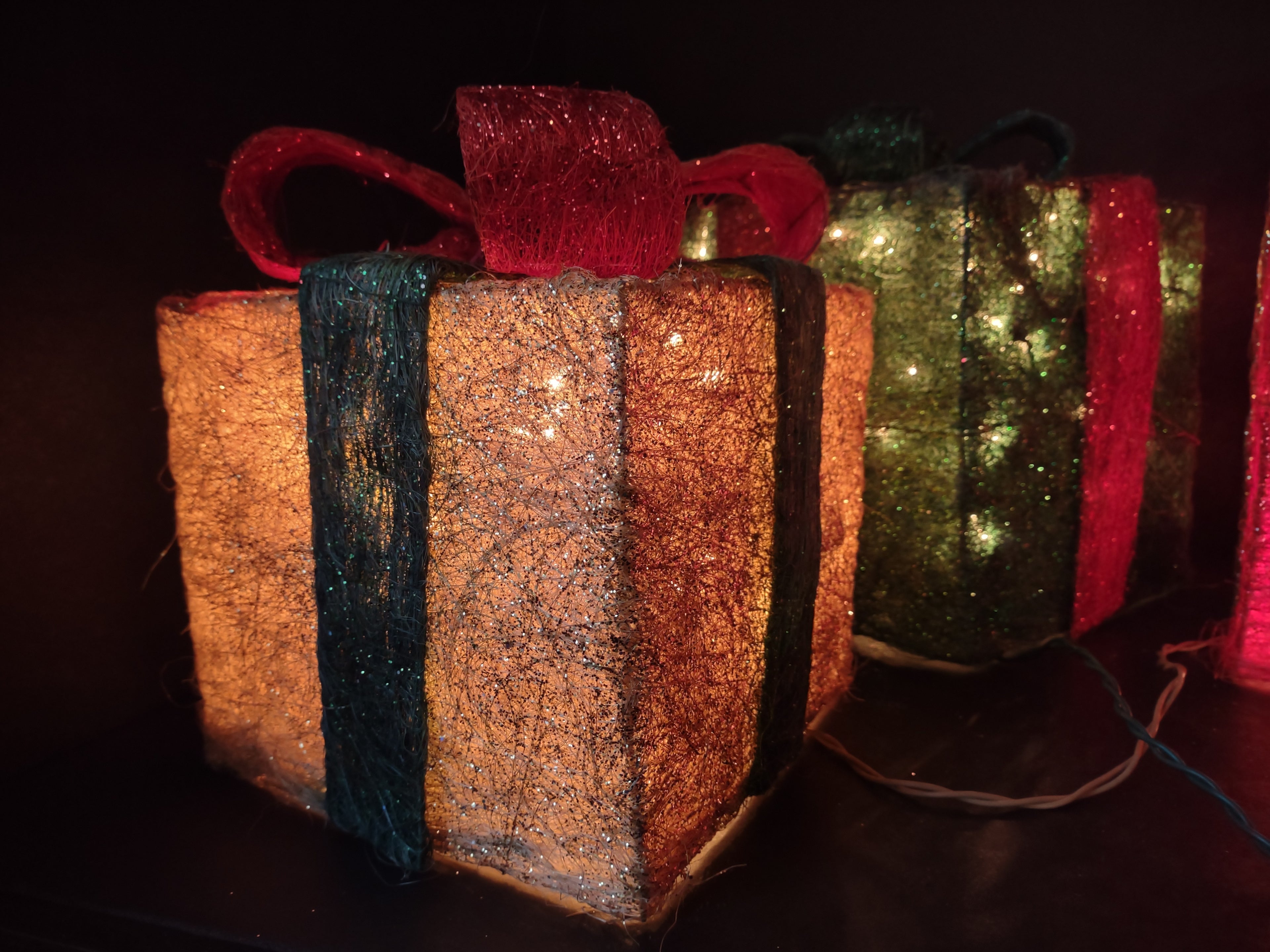 Christmas 3 Gift Box Set Multi-Color Sisal 140 Lights (lot 1390)
