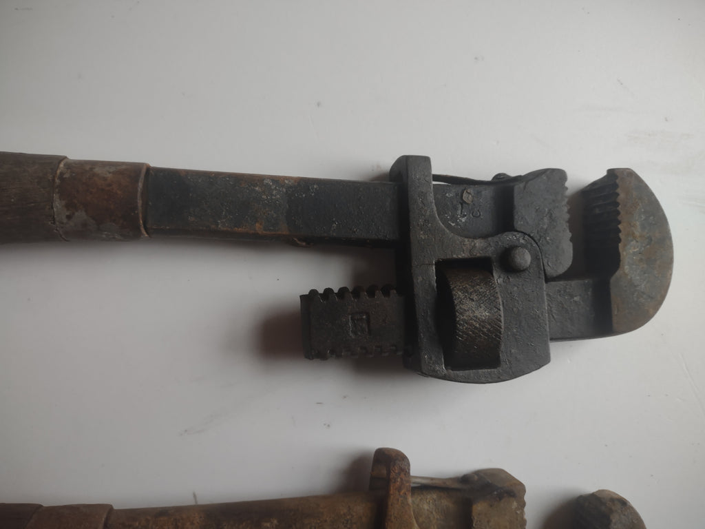Vintage Set 4 Pipe Wrench (lot 1374)