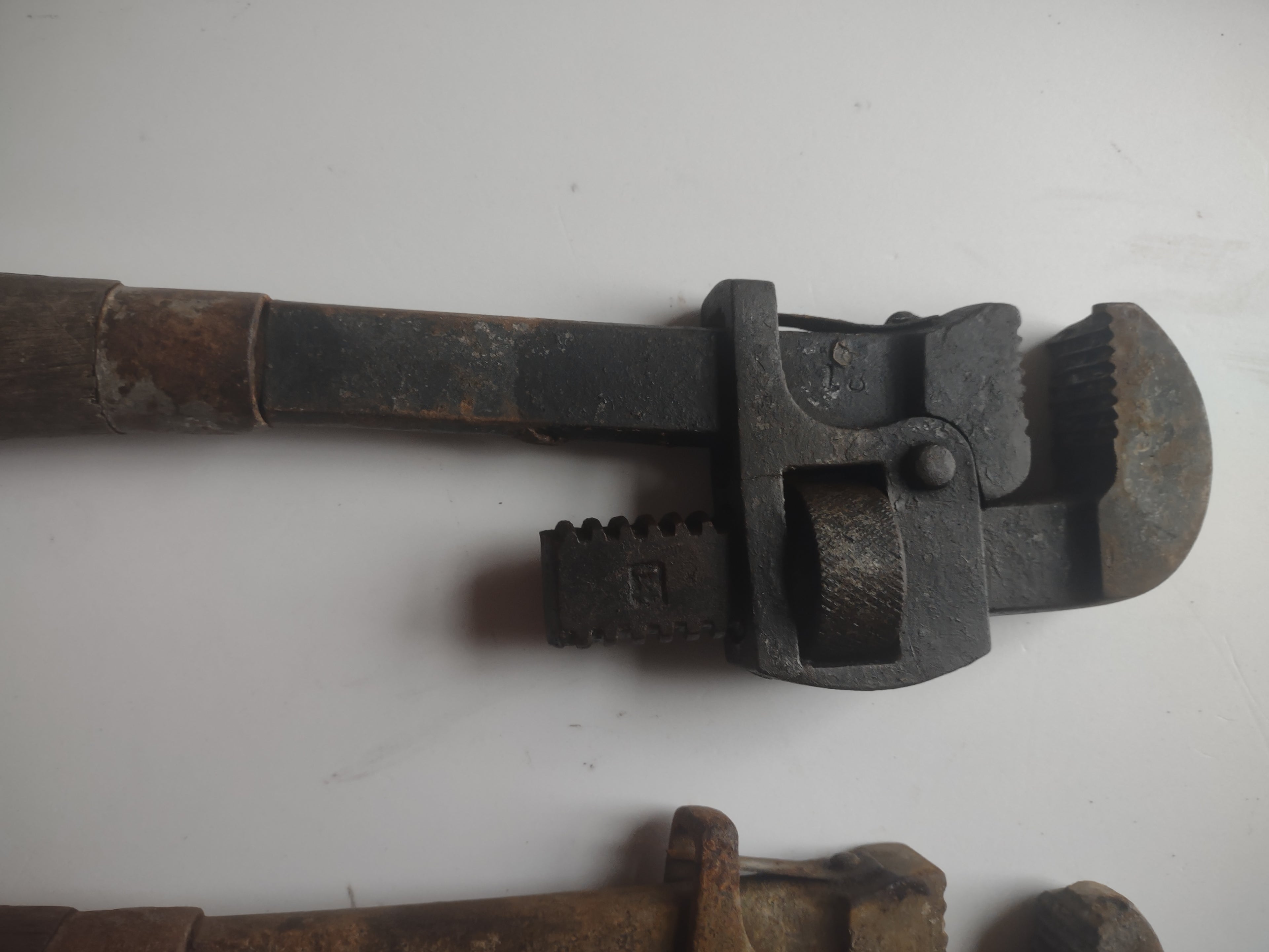 Vintage Set 4 Pipe Wrench (lot 1374)