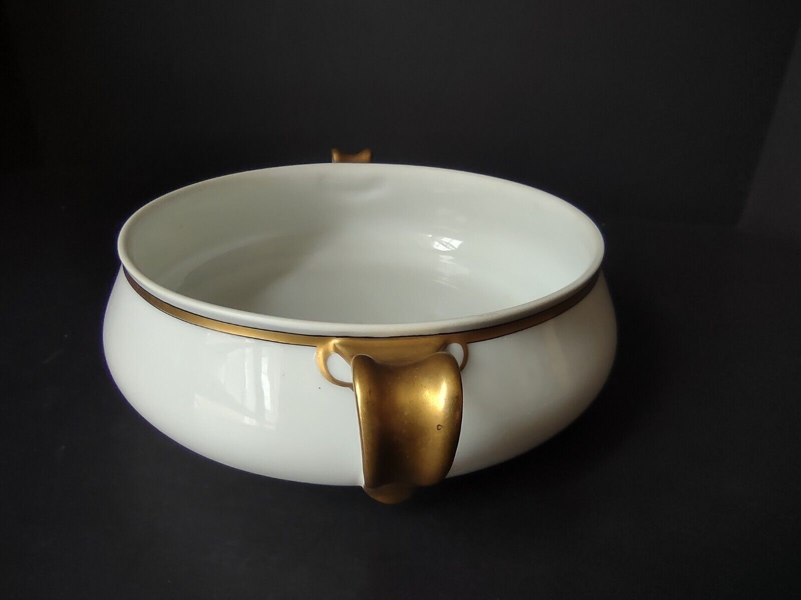 Haviland Limoges Gold & Black Trim White Round Tureen Bowl NO LID (lot 672)