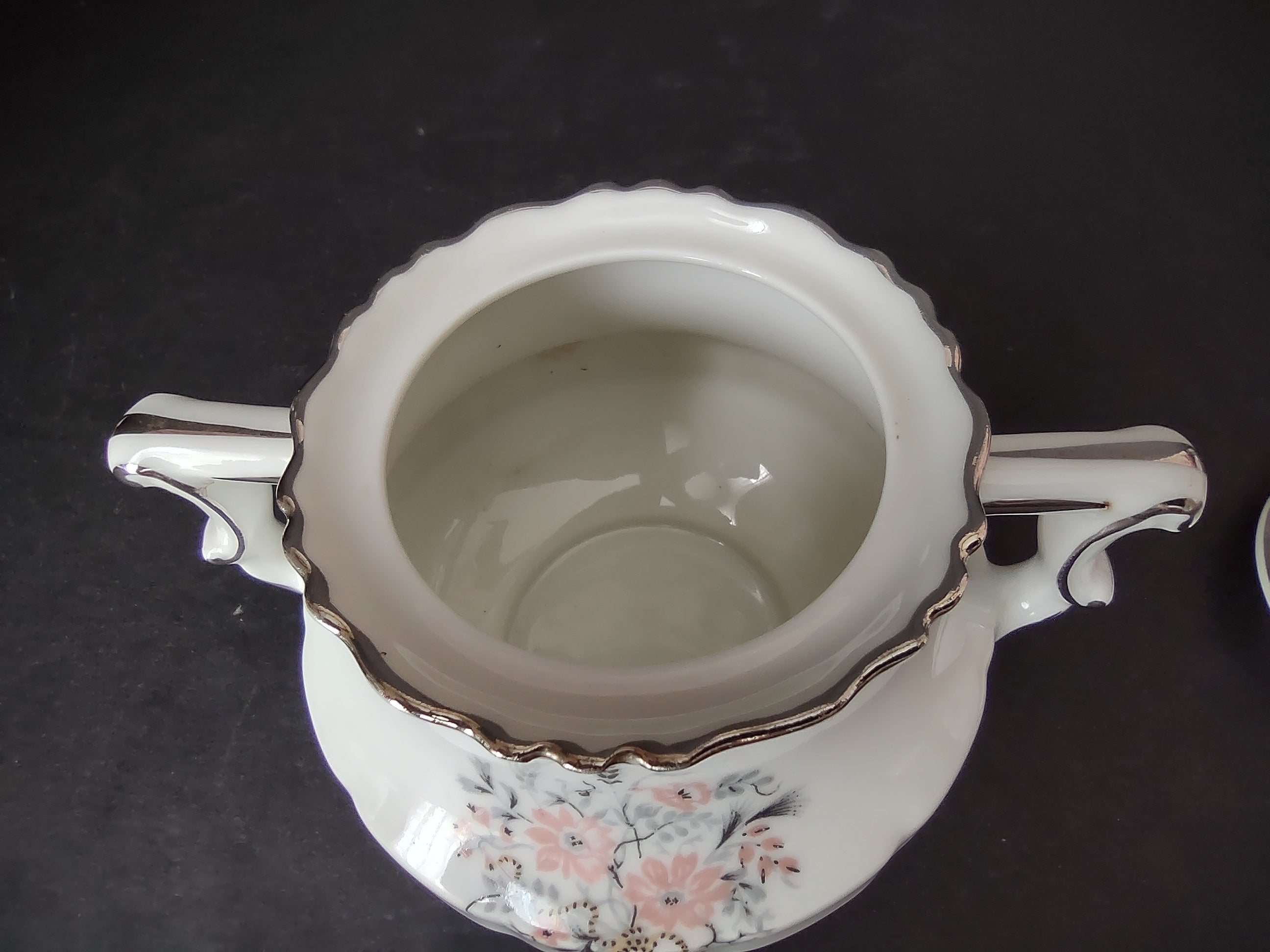 Haviland France Limoges Sugar Dish Floradora Platinum Trim (lot 977)