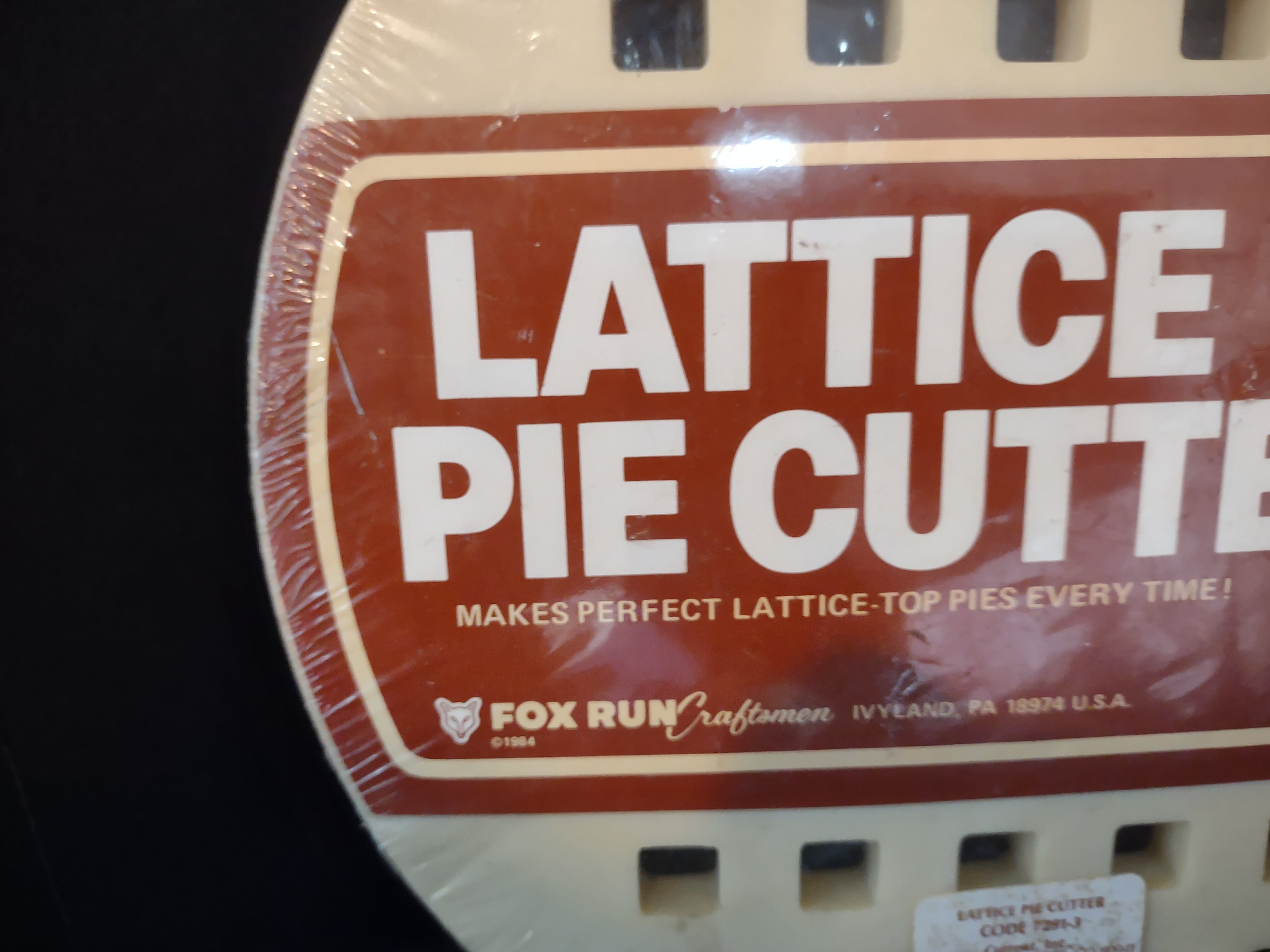 Vintage Lattice Pie Cutter Fox Run Plastic (lot 2754c)