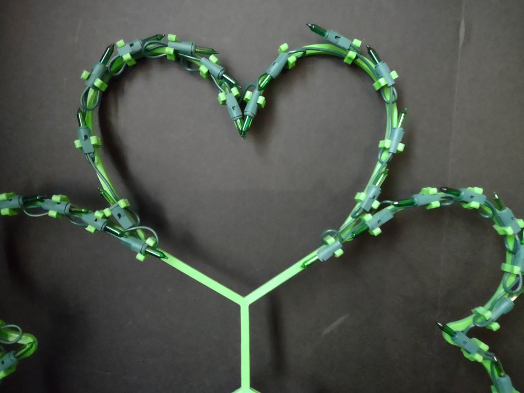 Vintage Kurt Adler Shamrock Sculpture Light Up Window Tabletop (lot 3390)