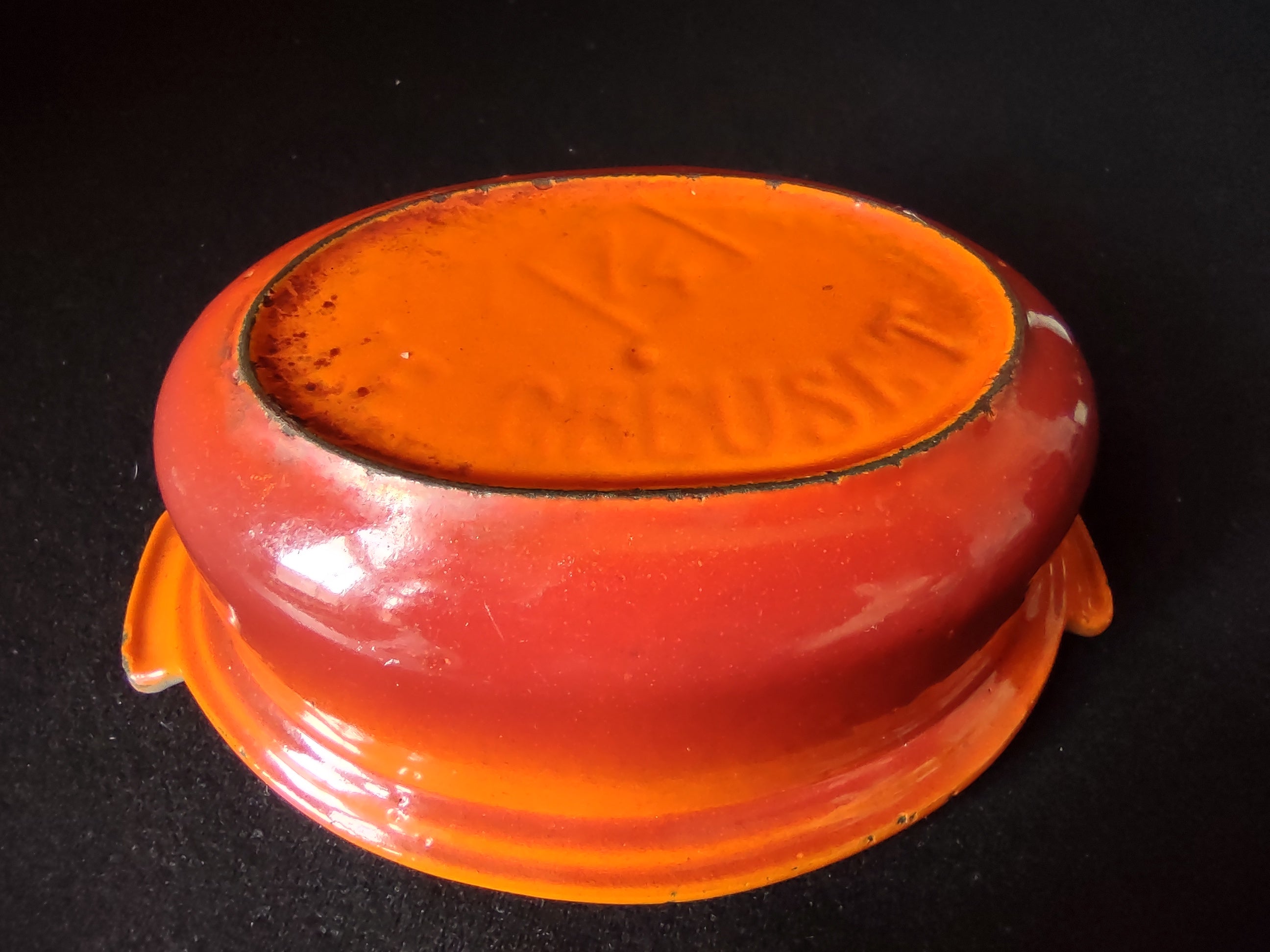 Vintage Le Creuset 14 Cast Iron Enameled Orange Backing Dish 5-1/2" (lot 2776c)