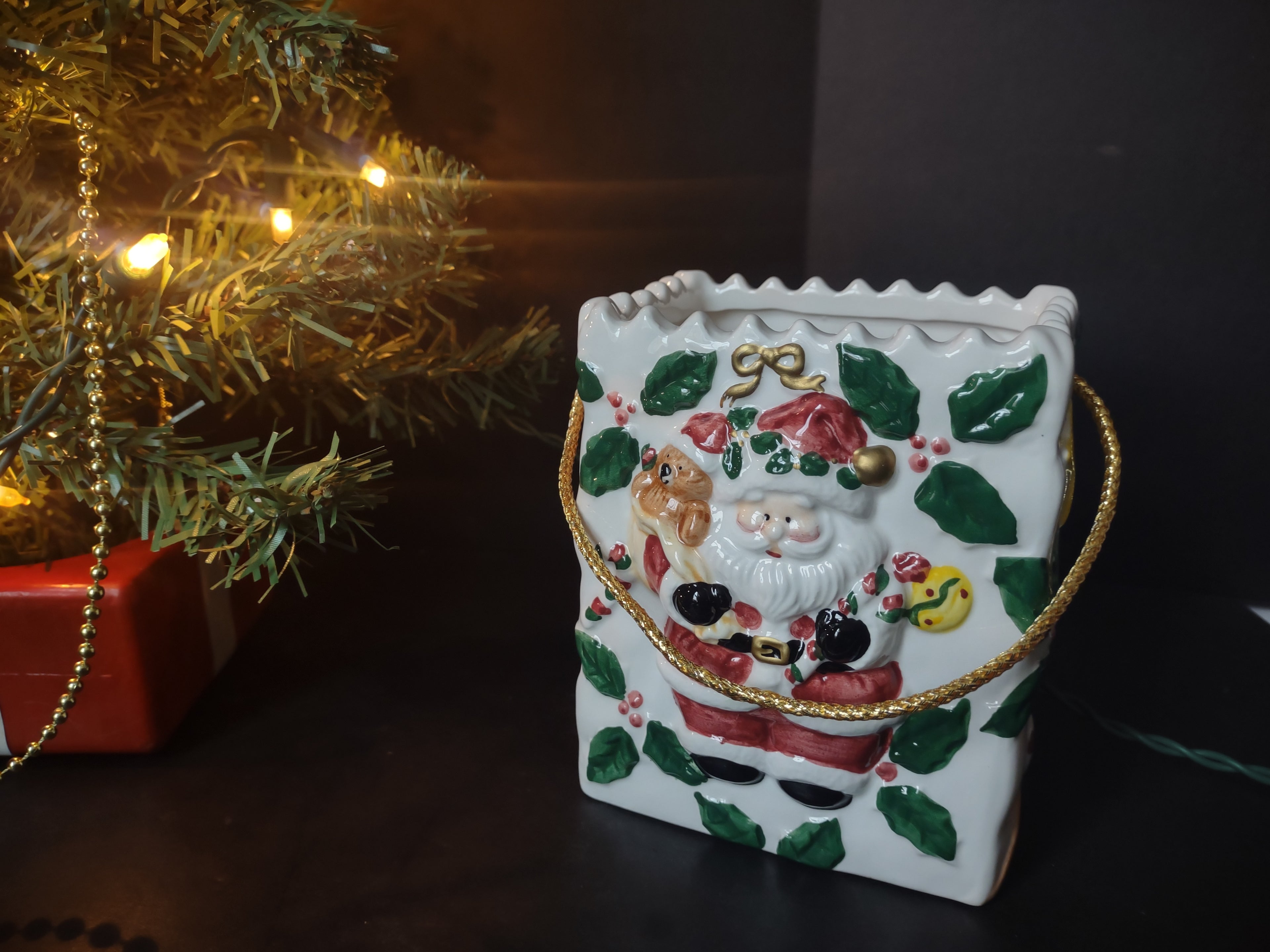 Vintage Christmas Artificial Light Up Tree Garland Santa Gift Bag (lot 1228)