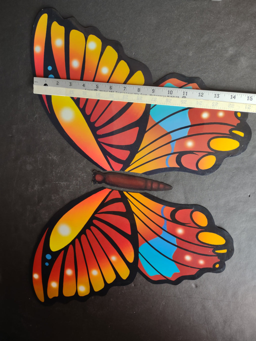 Magnetic Large Butterfly Wings 24 x 16 (lot 5036)
