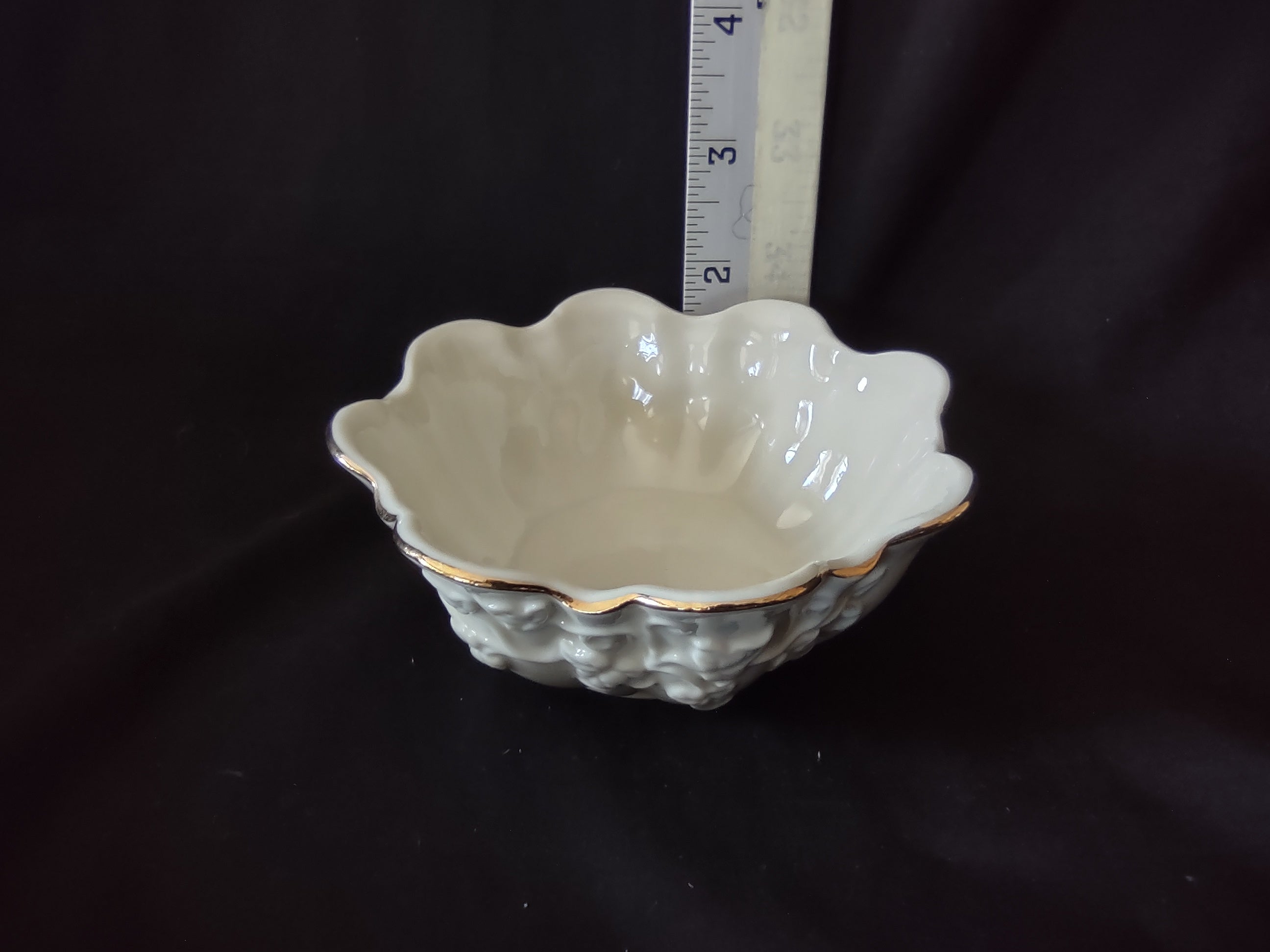 Vintage Lenox Small Serving Round Bowl Grape Leaves Design (lot 1988)