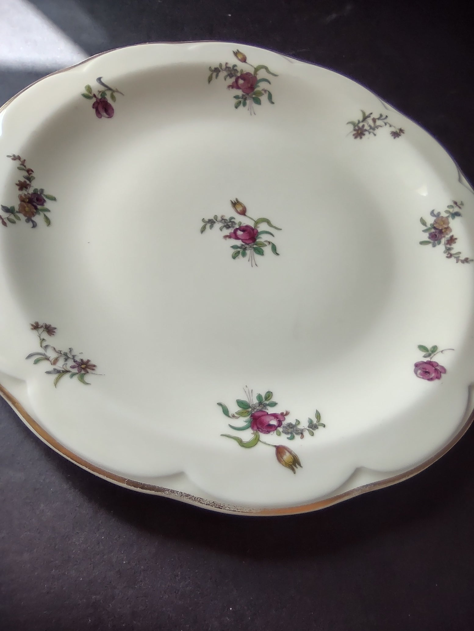 Haviland Limoges Dinner Plate Peony Flower Cream Color (lot 926)