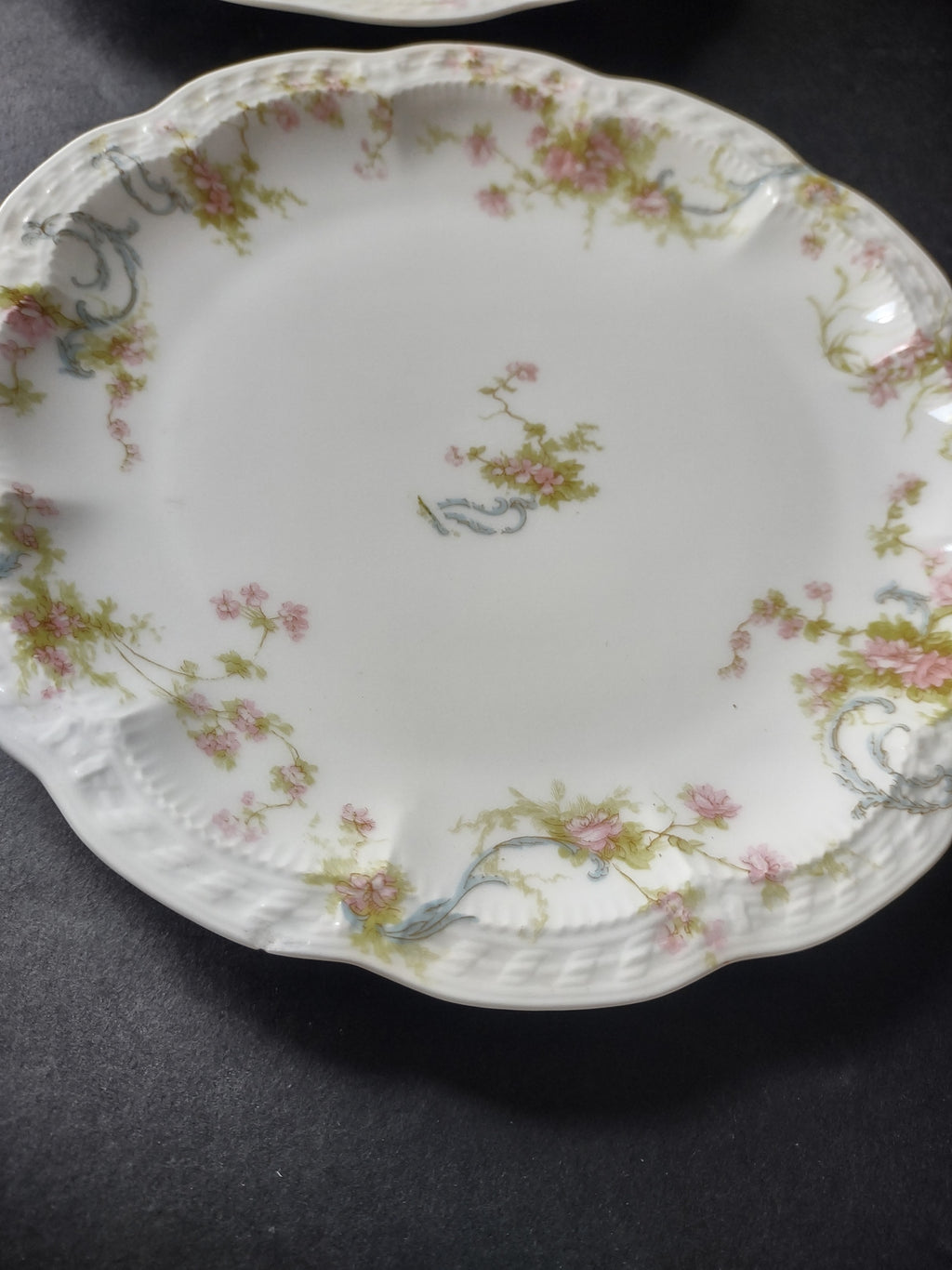 Haviland Limoges Luncheon Dessert Salad Bone Plate (lot 826)