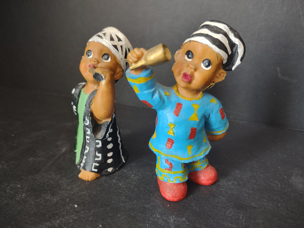 Vintage Black African Small Figurine Musical 3-1/2" (lot 3086)
