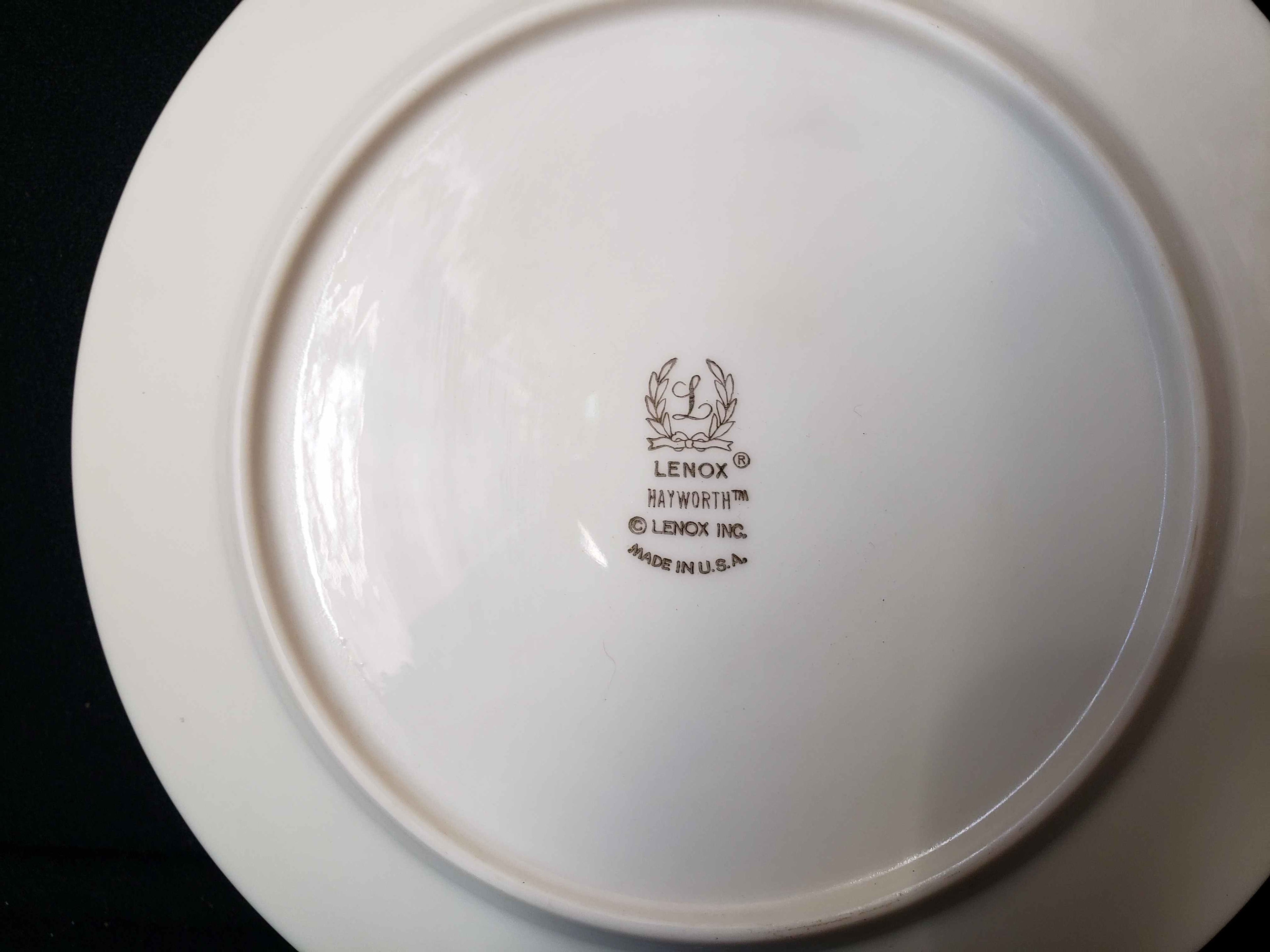 Vintage Lenox Hayworth Bread or Plate Golden Wreath Stamp 6-1/2" (lot 1998)