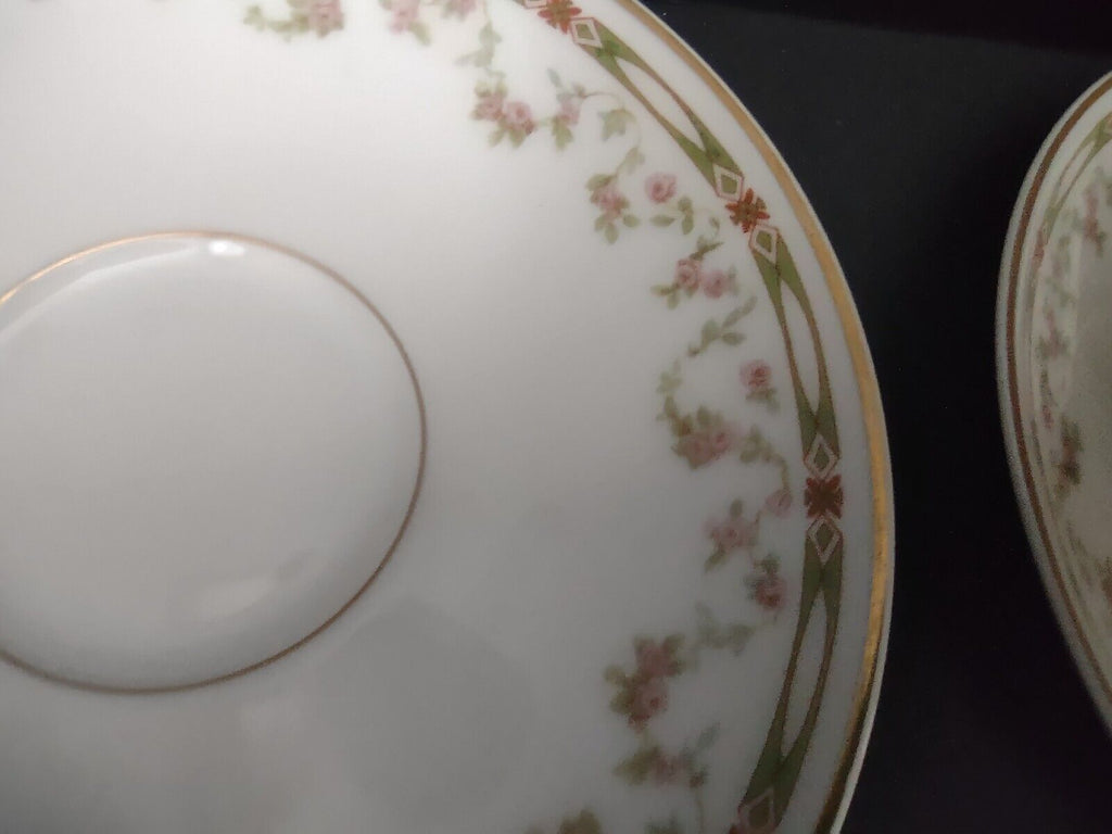 Haviland Limoges Schleiger 346 Red Rose 3 x Tea Cup (lot 542)