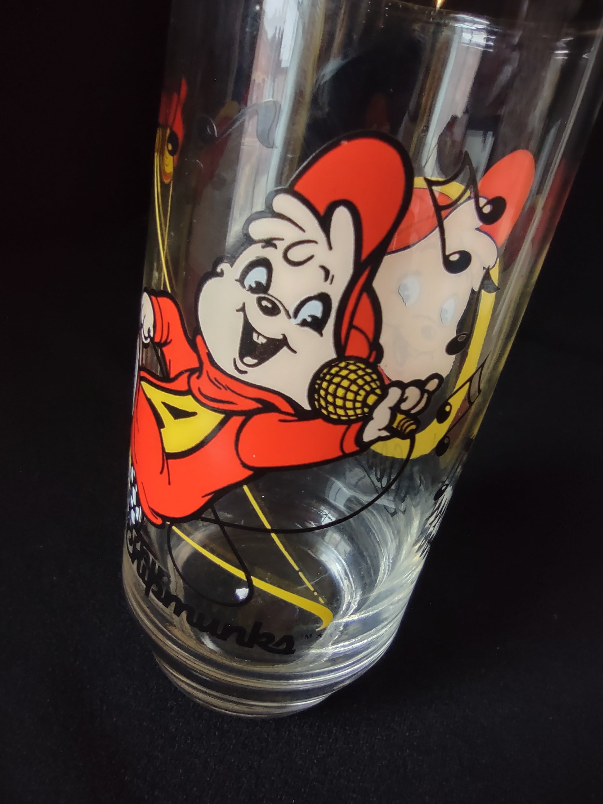 1985 Alvin and the Chipmunks "Alvin" Vintage Drinking Glass (lot1536)