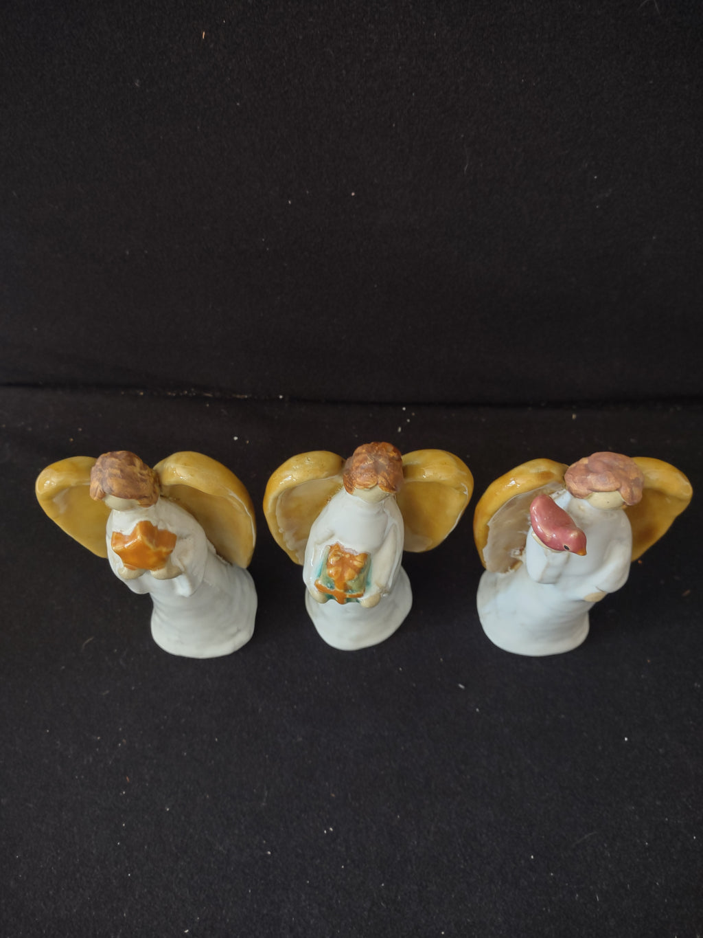 Vintage Ceramic Christmas Angel Figurines Star Gift Bird Set Of 3 (Lot 3843)