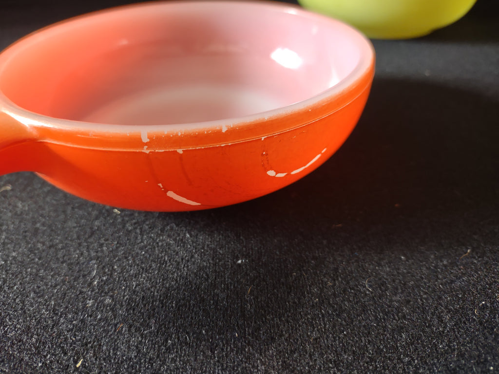 Vintage Glasbake USA Soup Bowl with Handle Yellow Red (lot 5214)