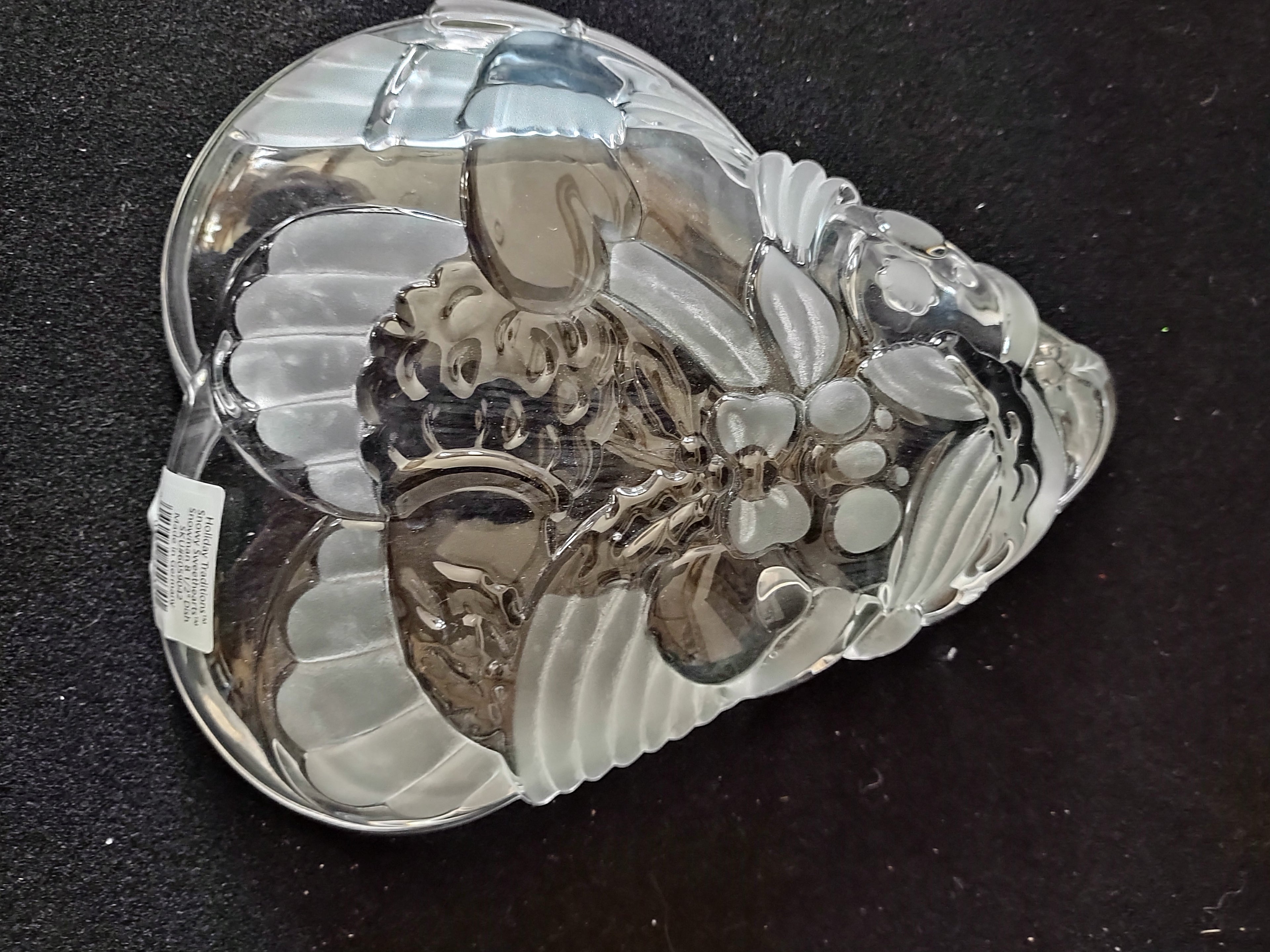 Vintage Gorham Holiday Traditions Snowy Sweethearts 8.5" Candy Dish (Lot 3815)