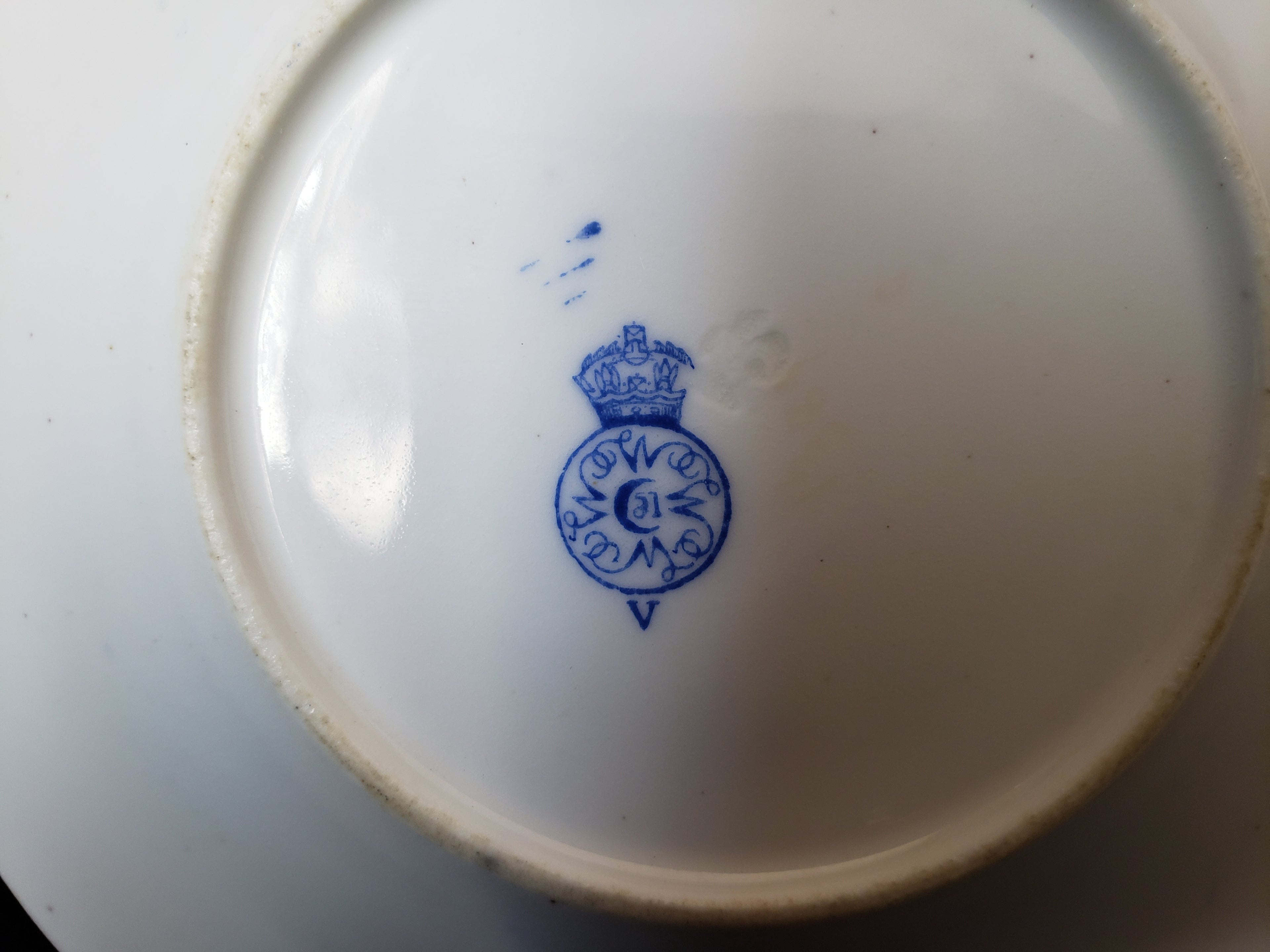 Vintage Royal Worcester Tea Cup Attached to Saucer Blue and White (lot 2076)