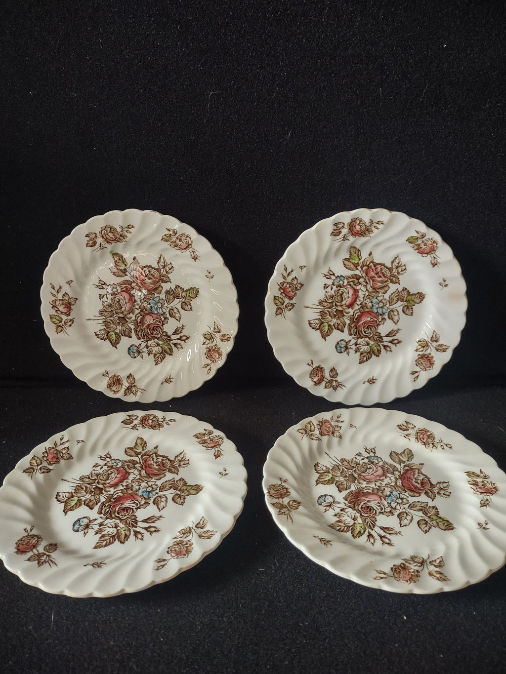 Vintage Johnson England Ironstone Devon Sprays Small 6-1/2" Plate x 4 (lot 5599)