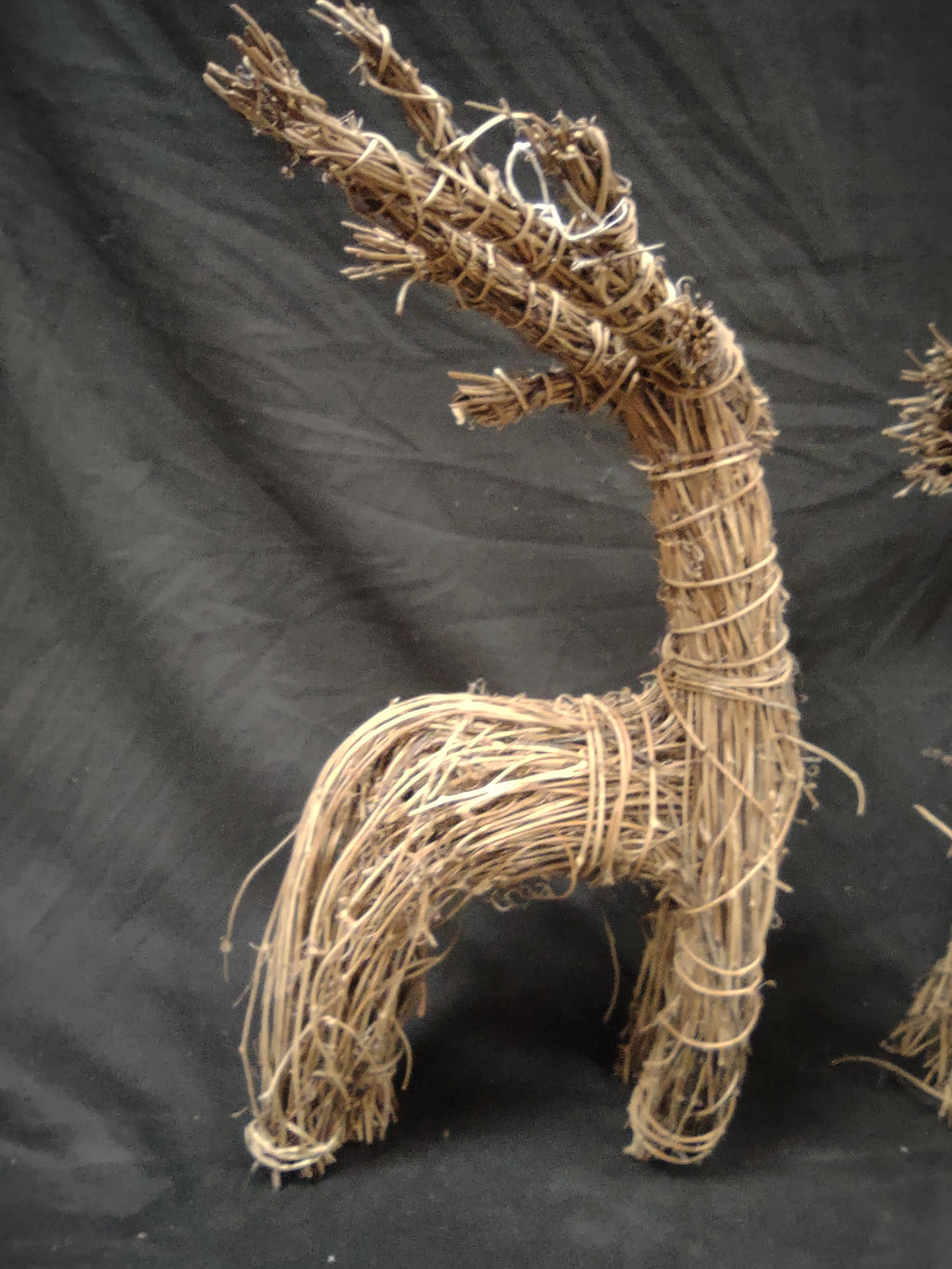 Christmas Grapevine Twig Reindeer Handcrafted Primitive Rustic 18" (lot 1315)