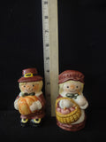 Thanksgiving/Fall Ceramic Pilgrim Salt And Pepper Shakers (Lot 3445)
