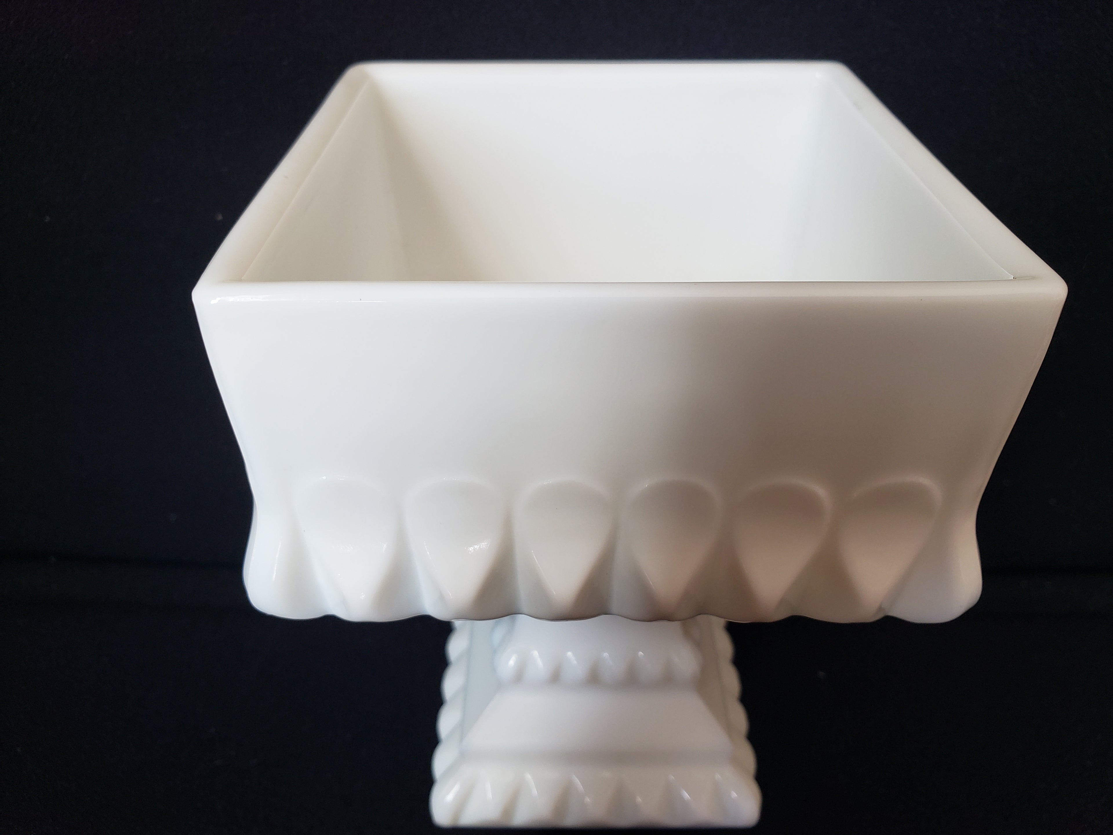 Vintage Milk Glass Footed Square Dish (lot 2218)