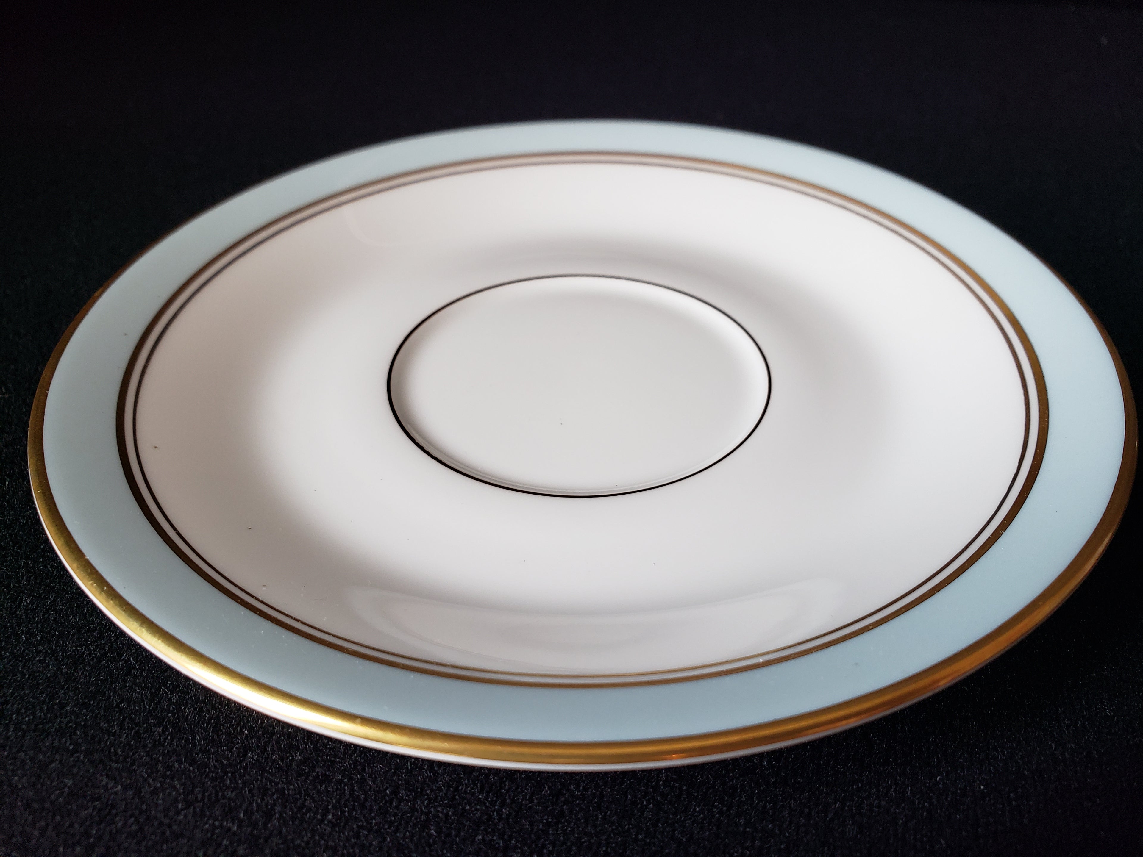 Vintage Royal Worcester Howard Saucer ONLY 5-3/4" (lot 2105)